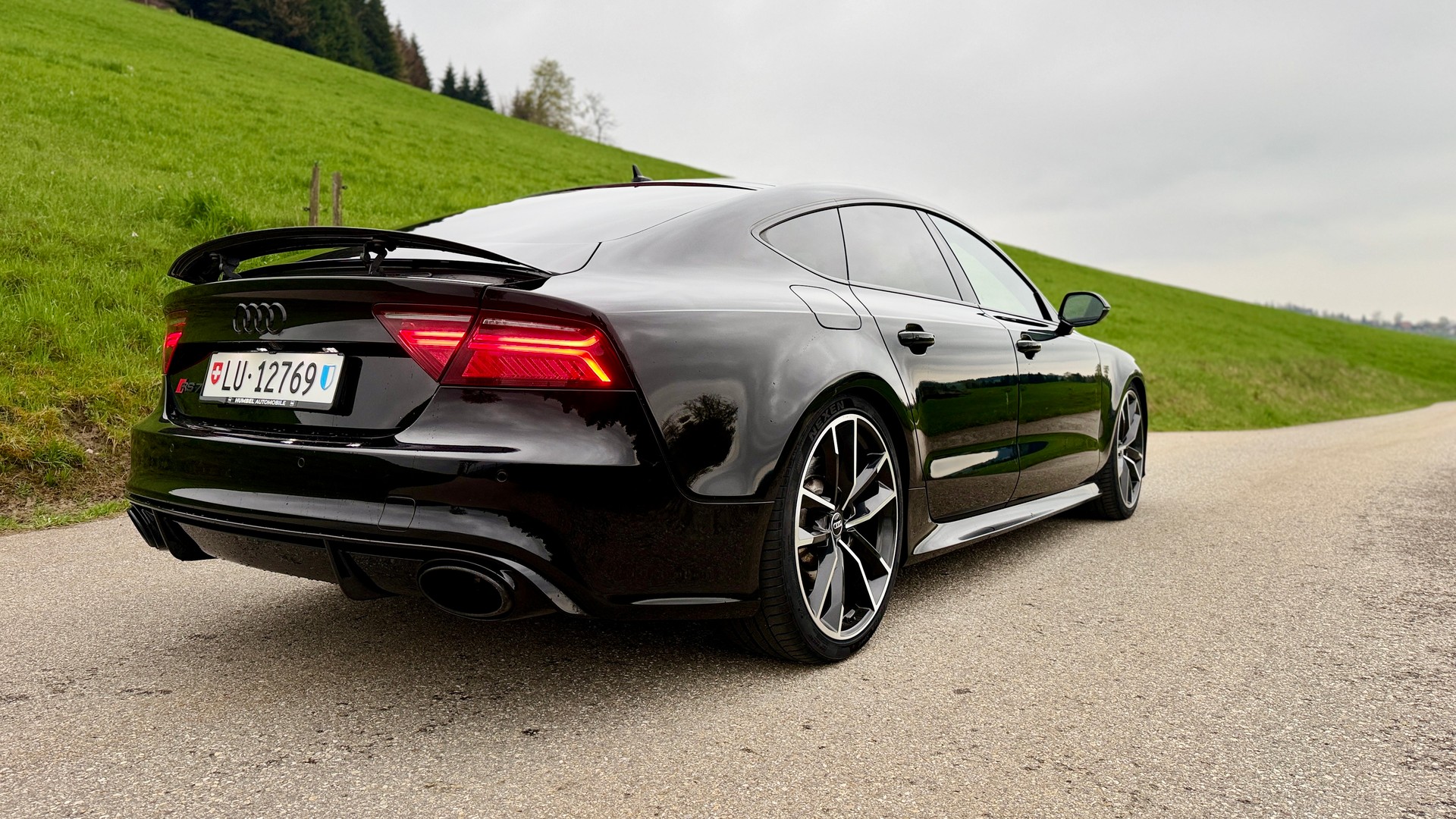 AUDI 4.0 V8 TFSI perform. qu. T-Tr.-image-2