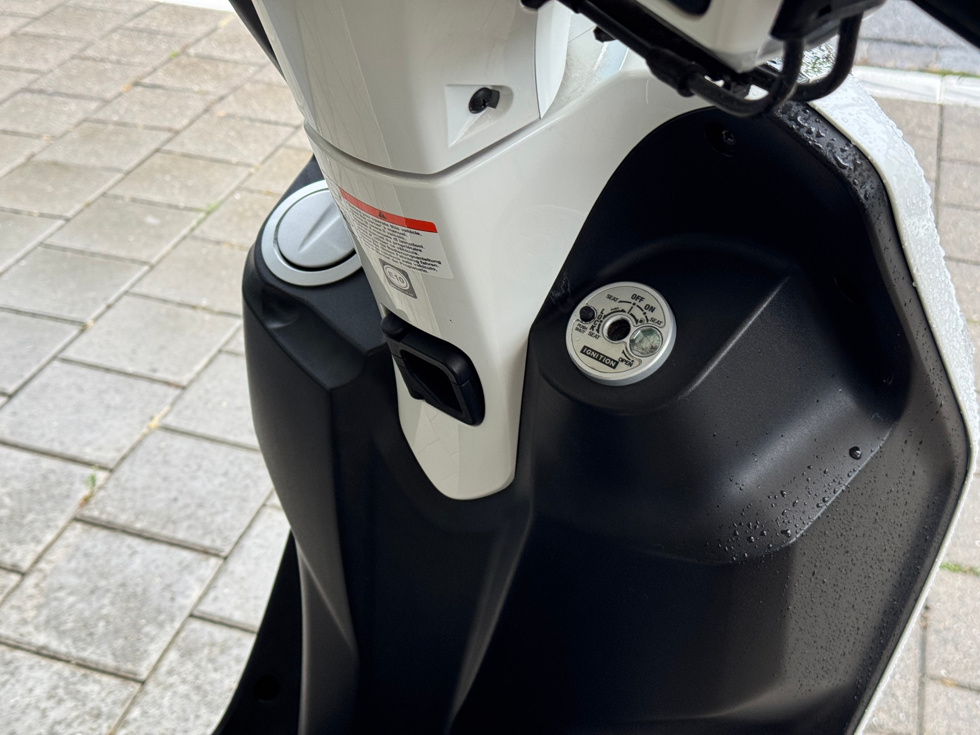 YAMAHA D'elight LTS 125 UBS-image-9