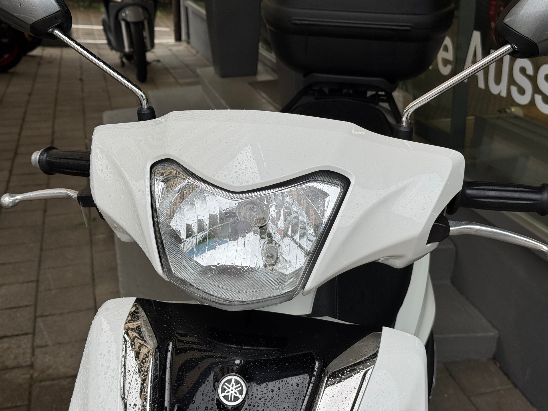 YAMAHA D'elight LTS 125 UBS-showroom-element-2