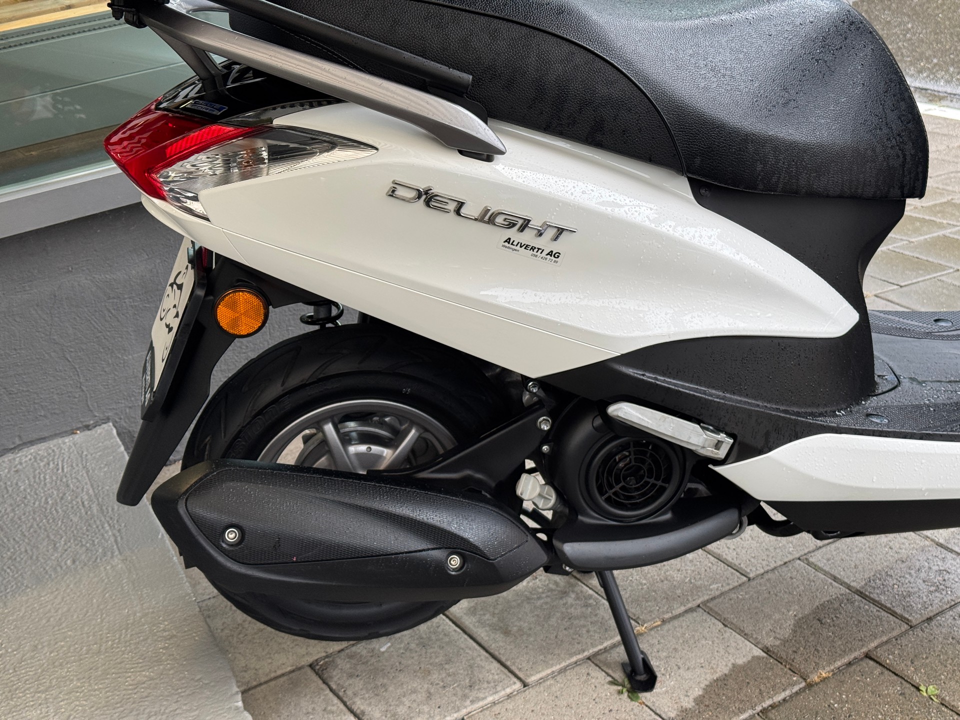 YAMAHA D'elight LTS 125 UBS-image-5