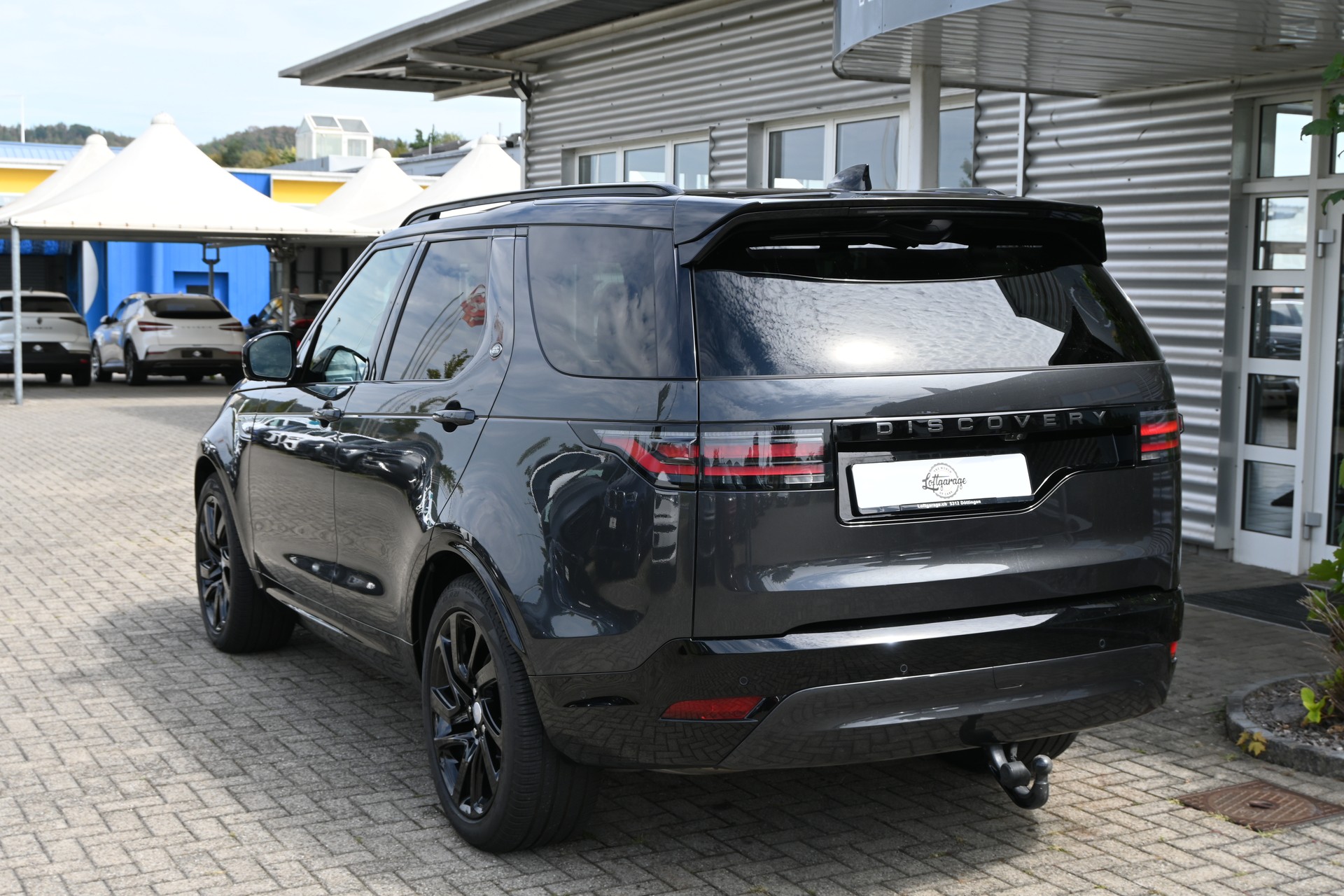 LAND ROVER Discovery 3.0D I6 P350 R-Dynamic HSE AWD Automatic 7-Plätzer + AHK 3500kg + Werksgarantie 05.2030-image-6