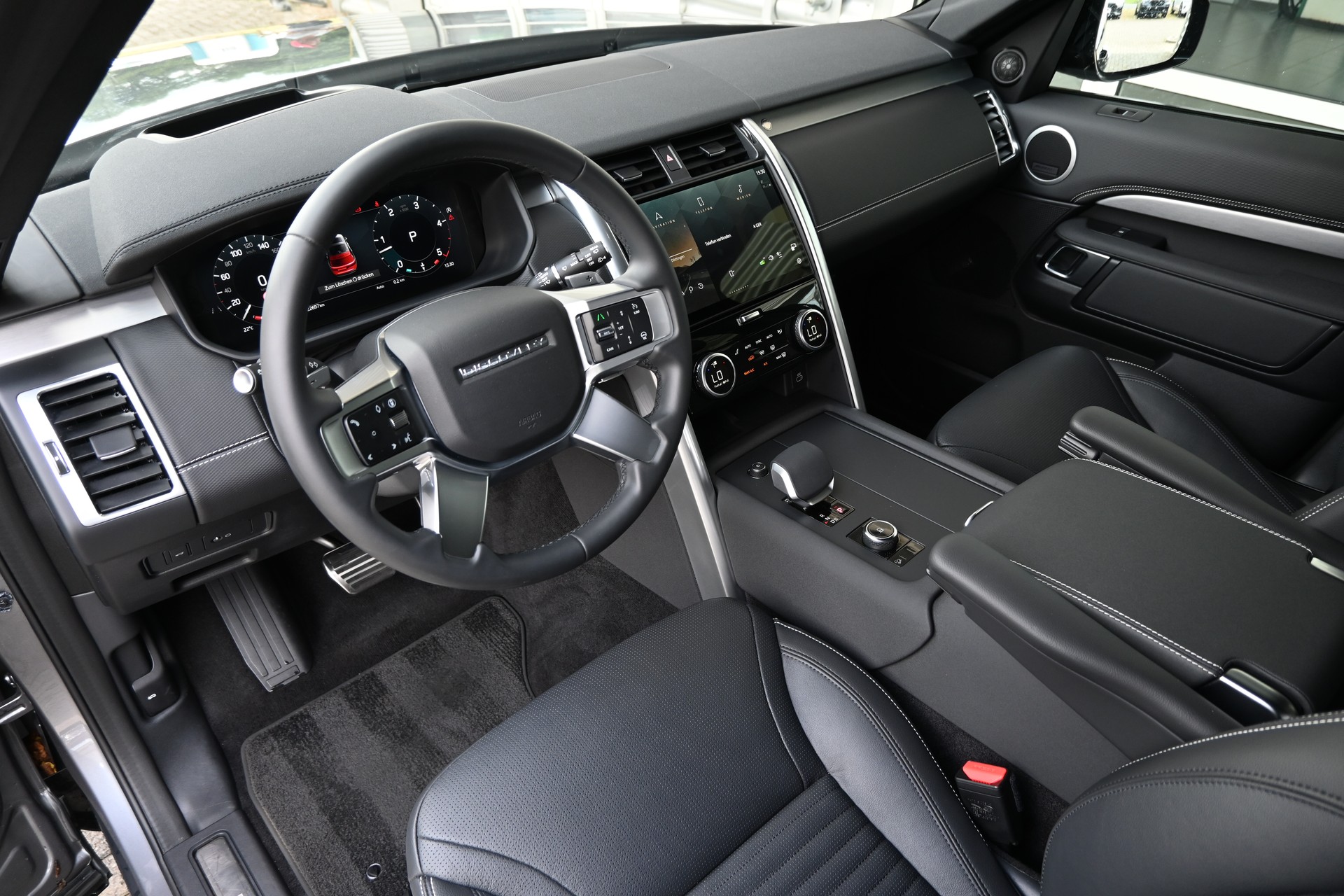 LAND ROVER Discovery 3.0D I6 P350 R-Dynamic HSE AWD Automatic 7-Plätzer + AHK 3500kg + Werksgarantie 05.2030-image-10