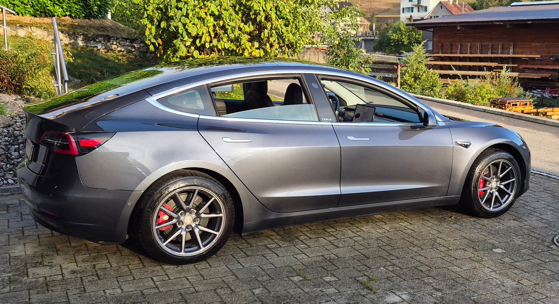 TESLA Long Range D