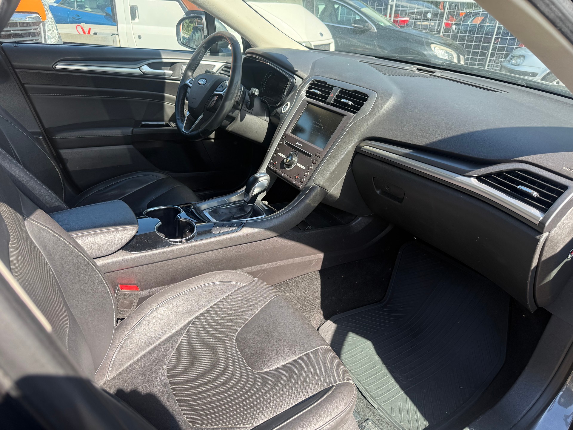 FORD Mondeo 2.0 TDCi Titanium AWD PowerShift-image-9
