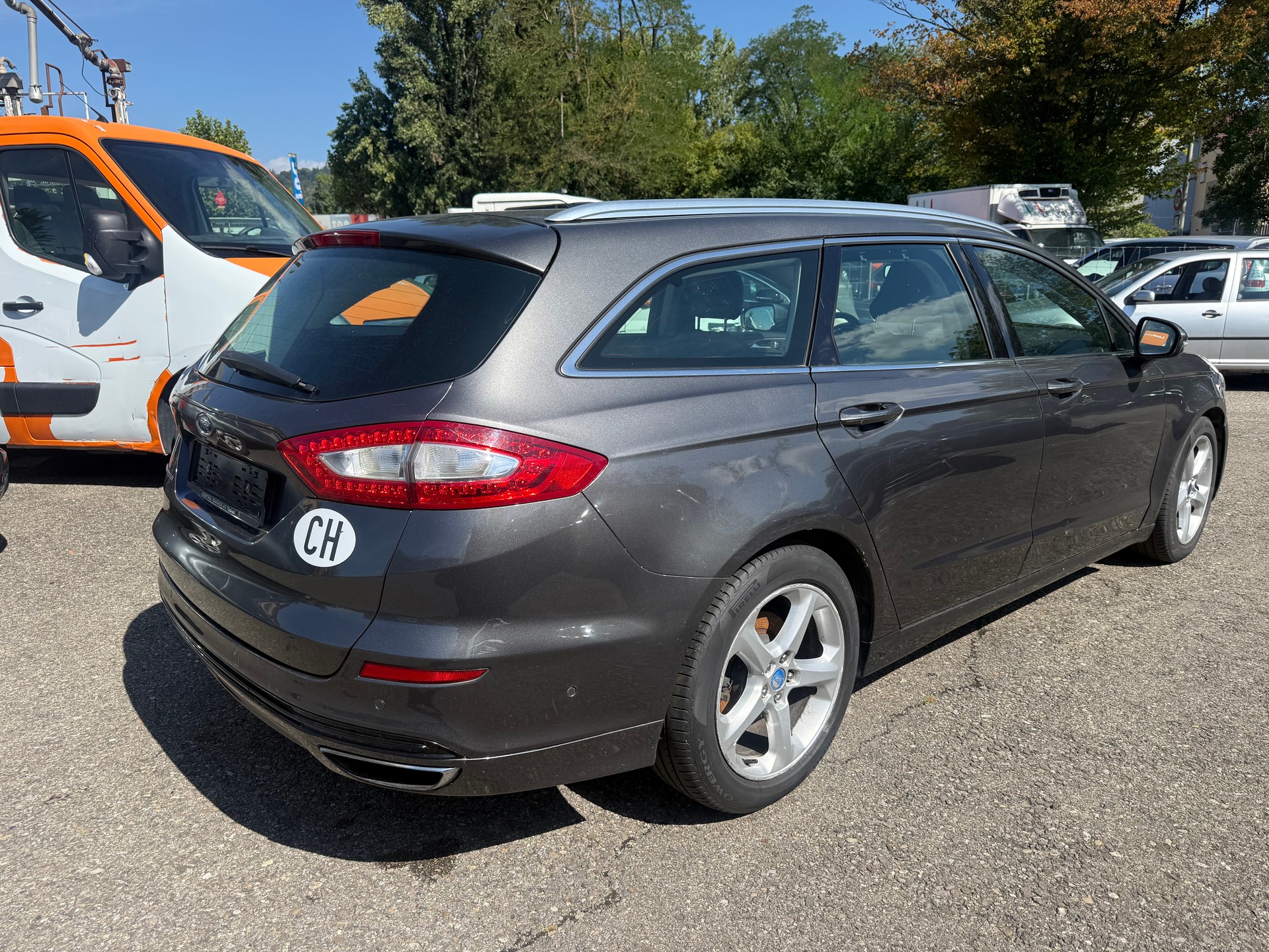 FORD Mondeo 2.0 TDCi Titanium AWD PowerShift-image-3