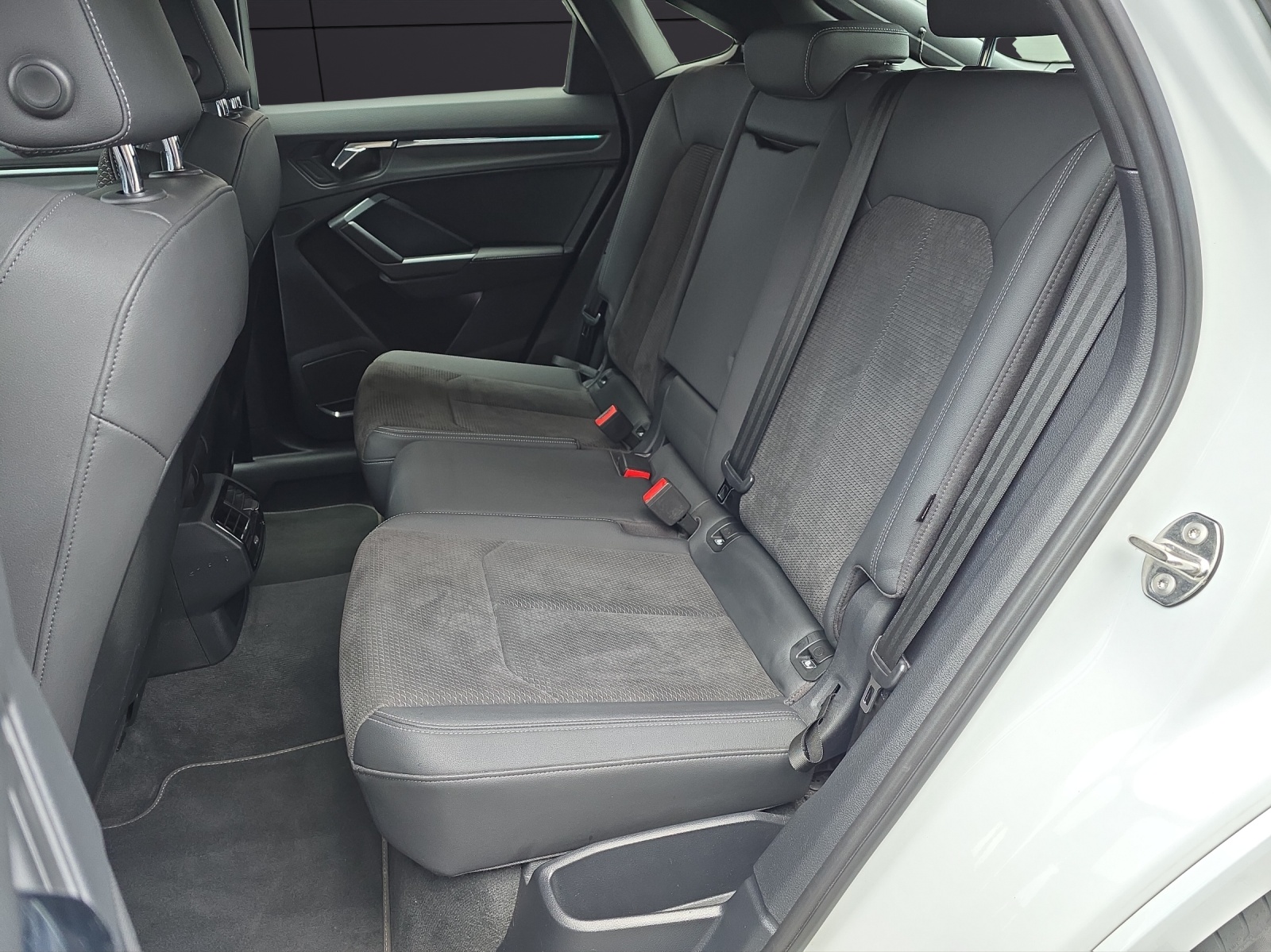 AUDI Q3 Sportback 45 TFSI e S line S-tronic CH-Fahrzeug-image-12