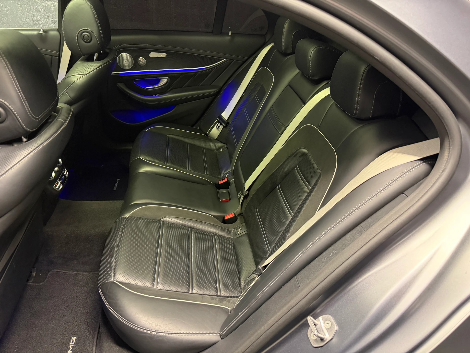 MERCEDES-BENZ E 63 AMG S 4 Matic 9G-Tronic-image-8