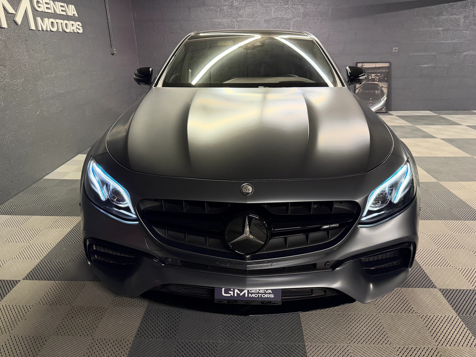 MERCEDES-BENZ E 63 AMG S 4 Matic 9G-Tronic-image-1