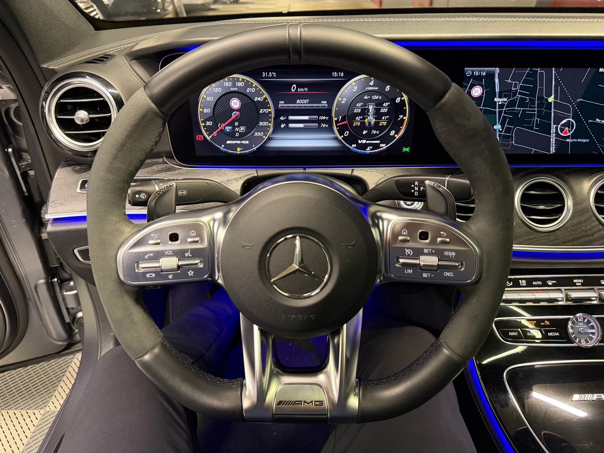 MERCEDES-BENZ E 63 AMG S 4 Matic 9G-Tronic-image-10