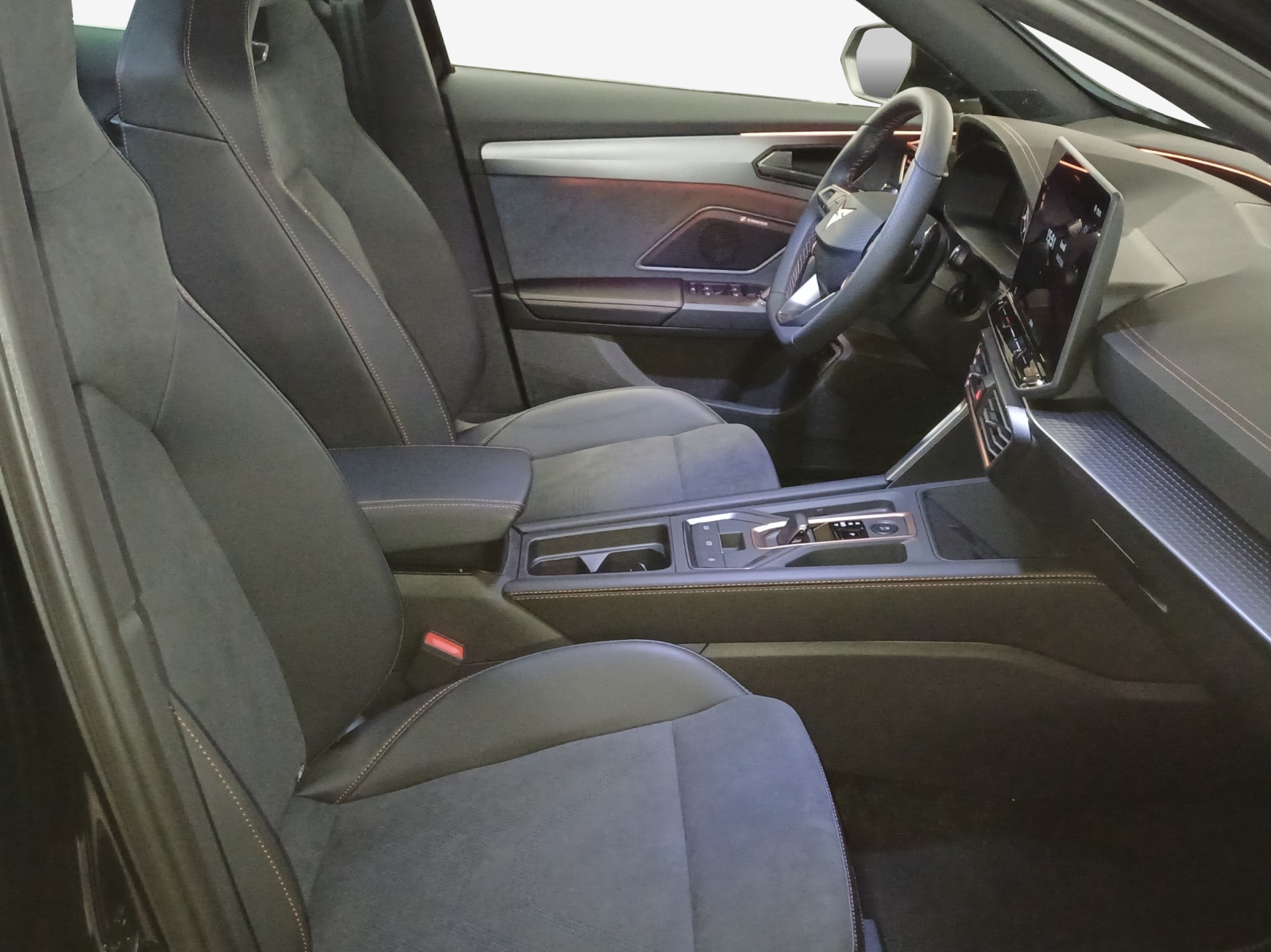 CUPRA Formentor 1.5 e-HYBRID pHEV Black Symphony DSG-image-14