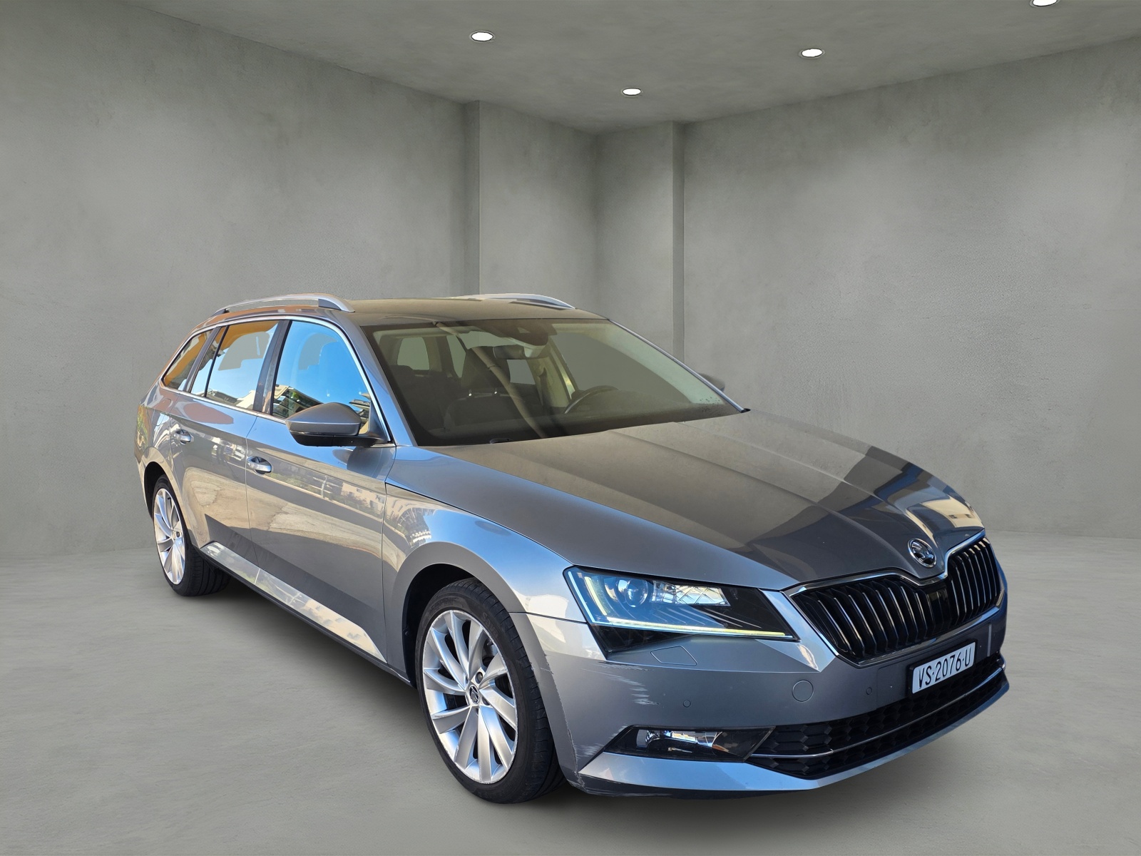 SKODA Superb Combi 2.0 TDi Style 4x4 DSG-image-7