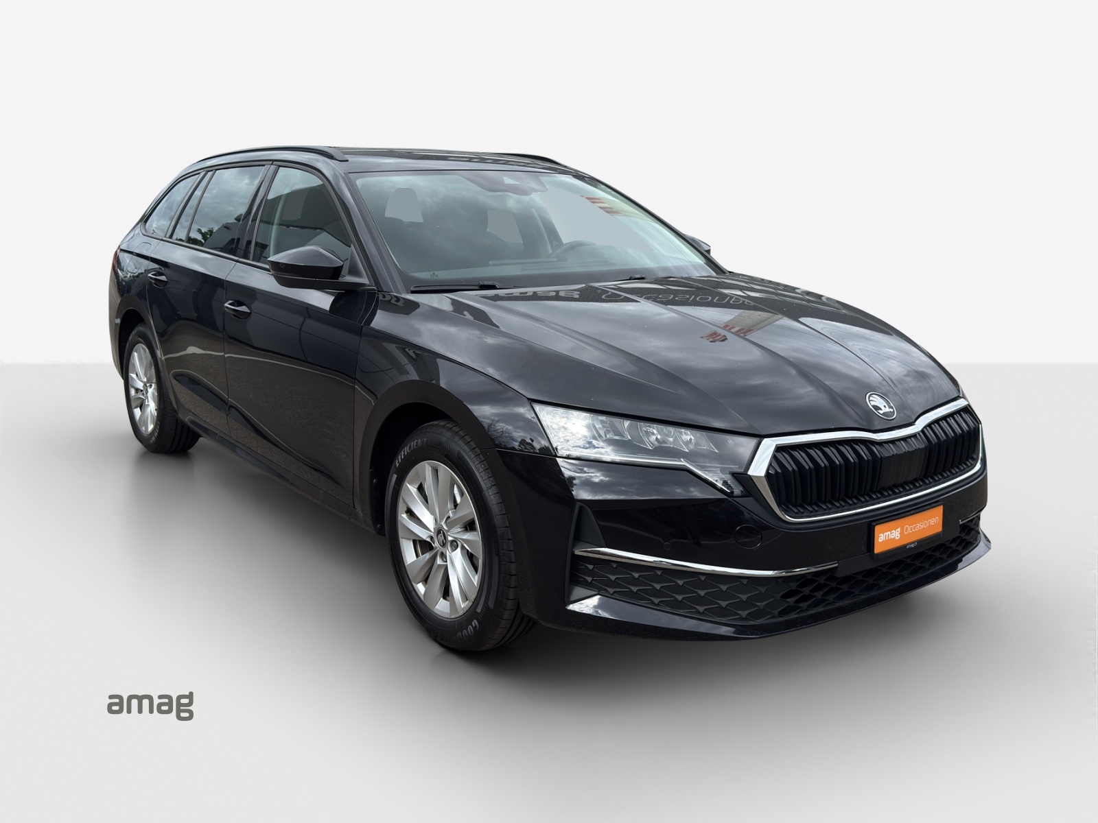 SKODA Octavia Combi 1.5 TSI mHEV DSG Dynamic-image-5