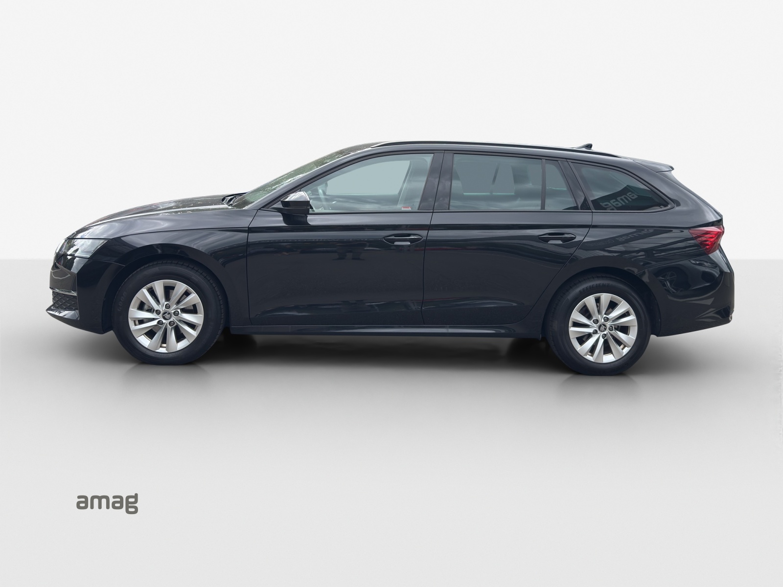 SKODA Octavia Combi 1.5 TSI mHEV DSG Dynamic-image-1