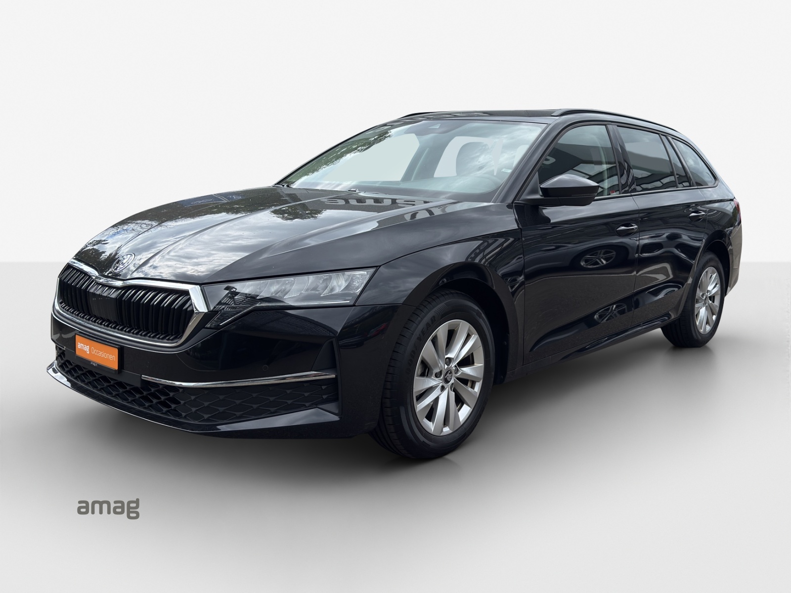 SKODA Octavia Combi 1.5 TSI mHEV DSG Dynamic-image-0
