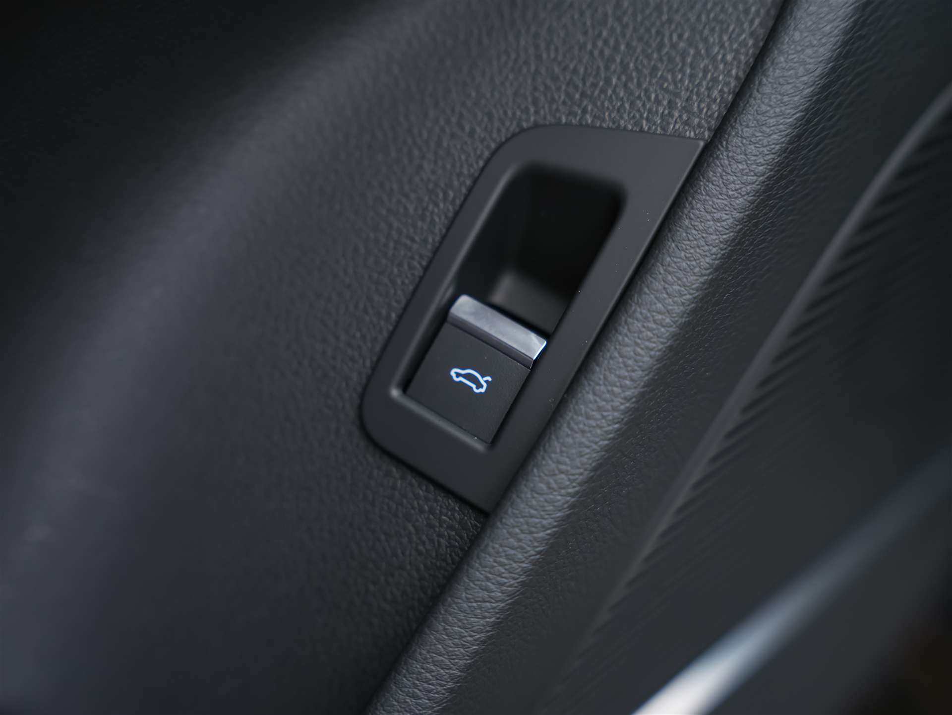 AUDI SQ7 TFSI quattro tiptronic * Facelift*7 Plätzer*Panorama*B&O*AHK-image-29
