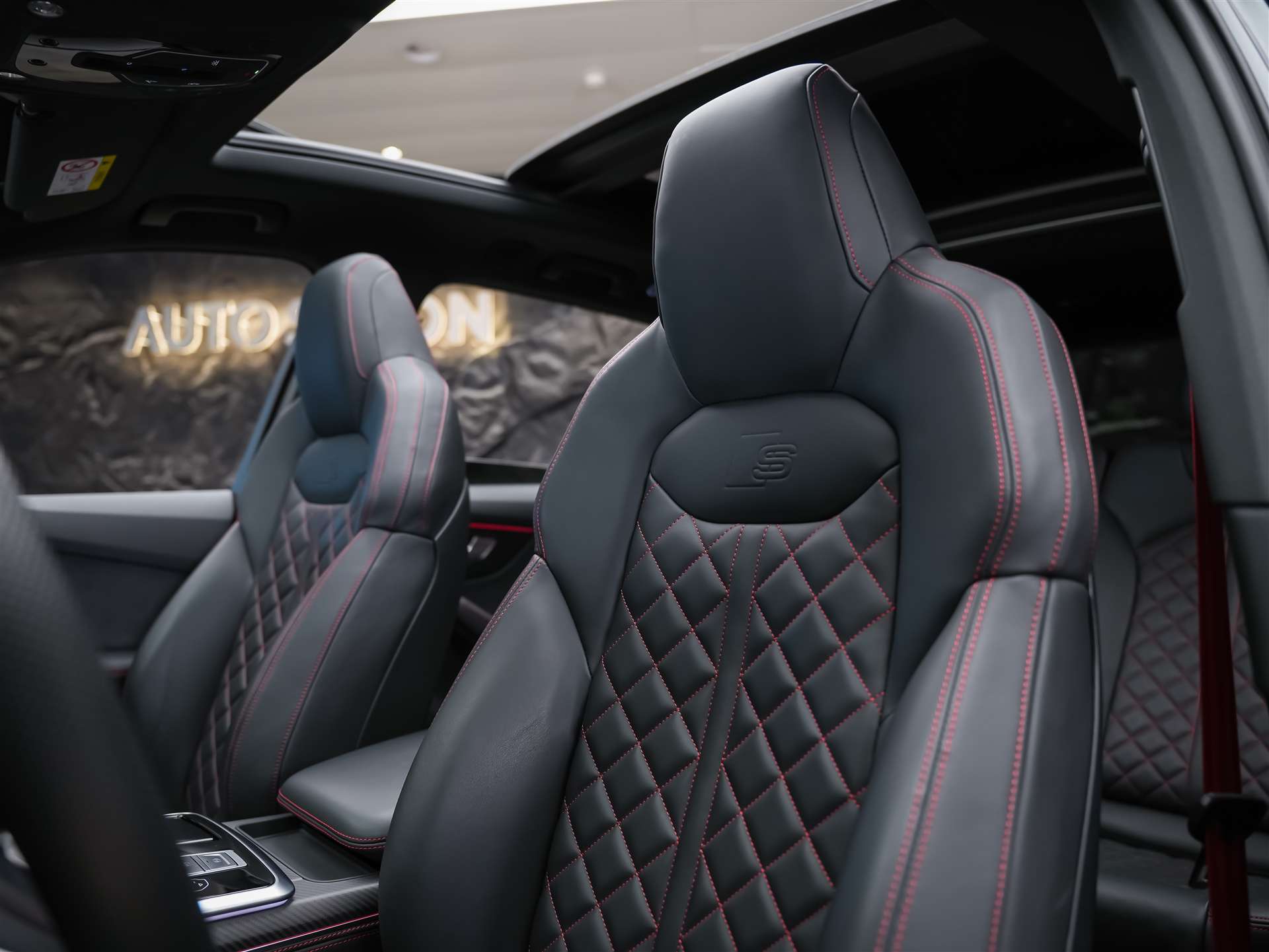 AUDI SQ7 TFSI quattro tiptronic * Facelift*7 Plätzer*Panorama*B&O*AHK-image-9