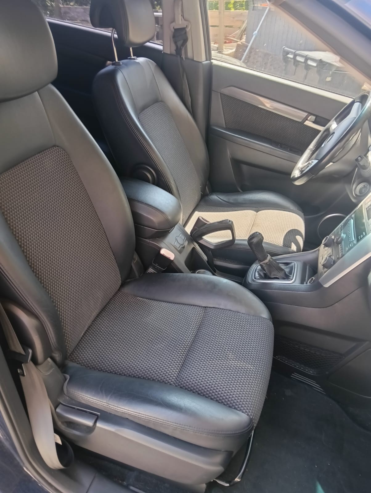 CHEVROLET Captiva 2.0 VCDi LS 4WD-image-2