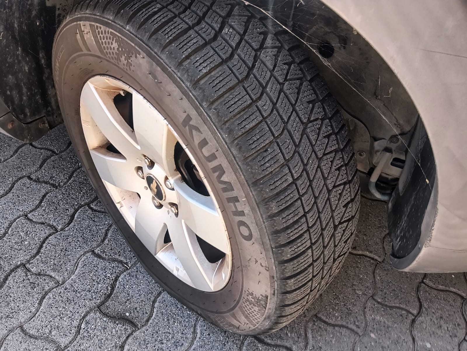CHEVROLET Captiva 2.0 VCDi LS 4WD-image-9