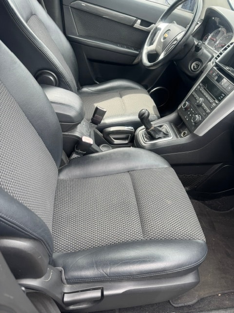 CHEVROLET Captiva 2.0 VCDi LS 4WD-image-12
