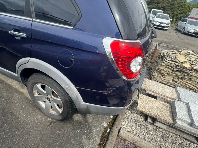 CHEVROLET Captiva 2.0 VCDi LS 4WD-image-15