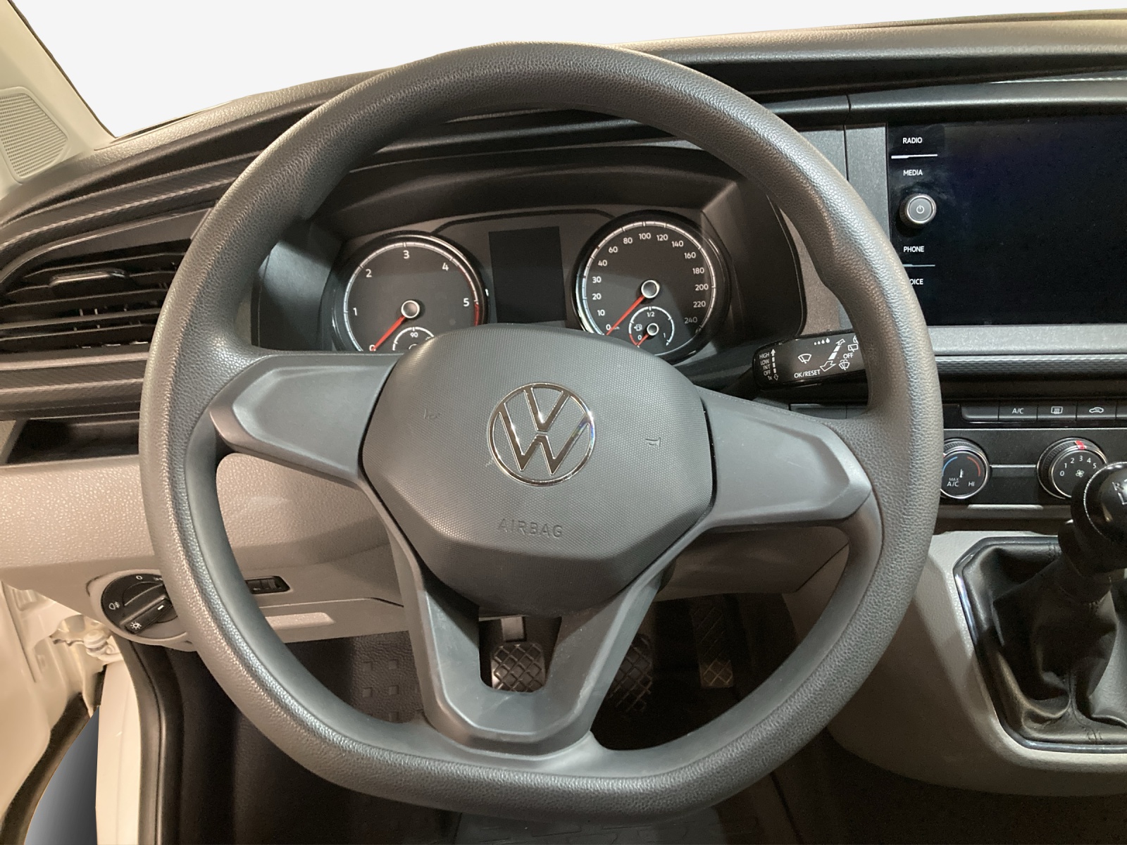 VW T6.1 2.0 TDI-image-9