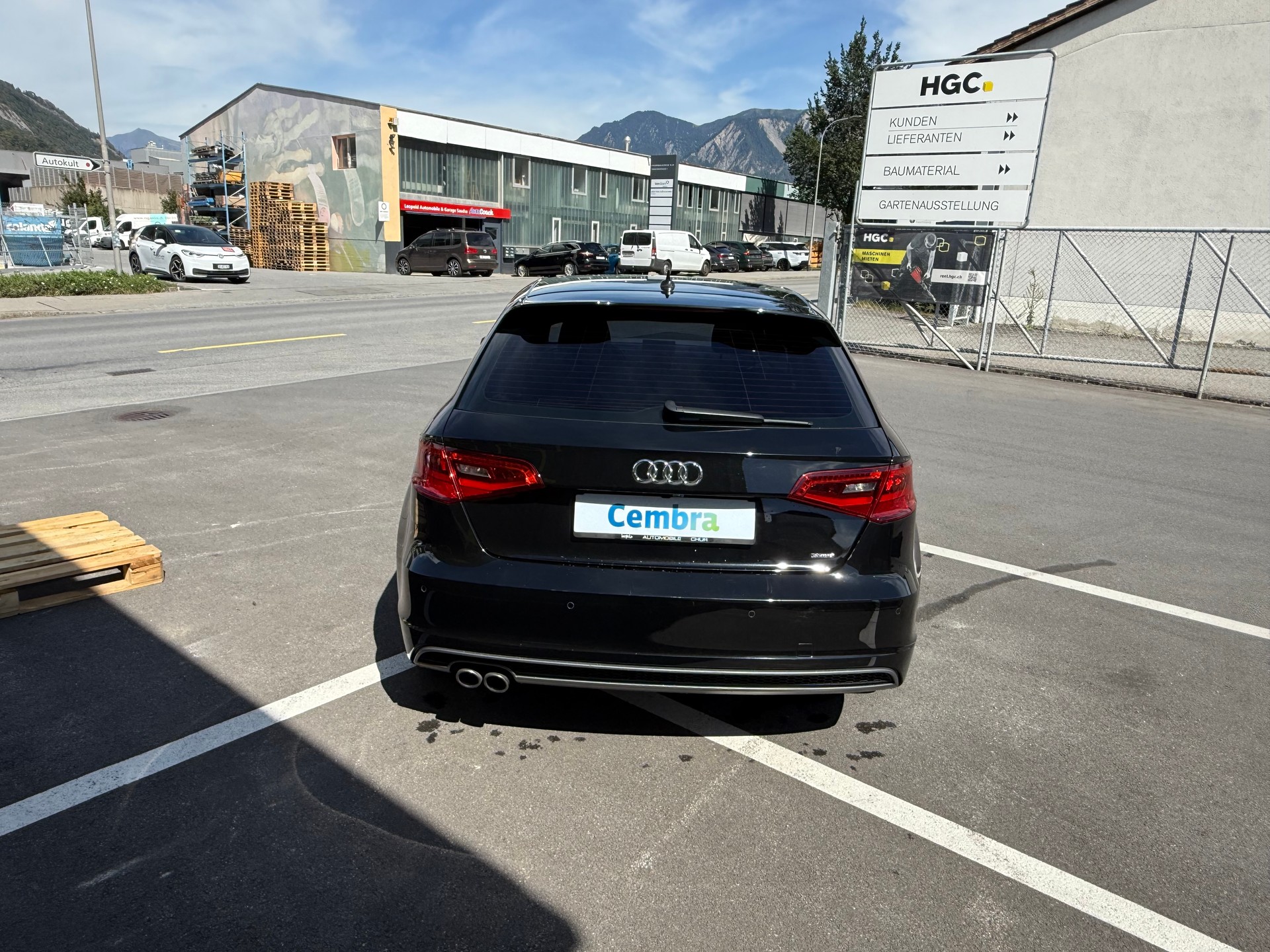 AUDI A3 Sportback 1.8 TFSI Ambition quattro S-tronic-image-4