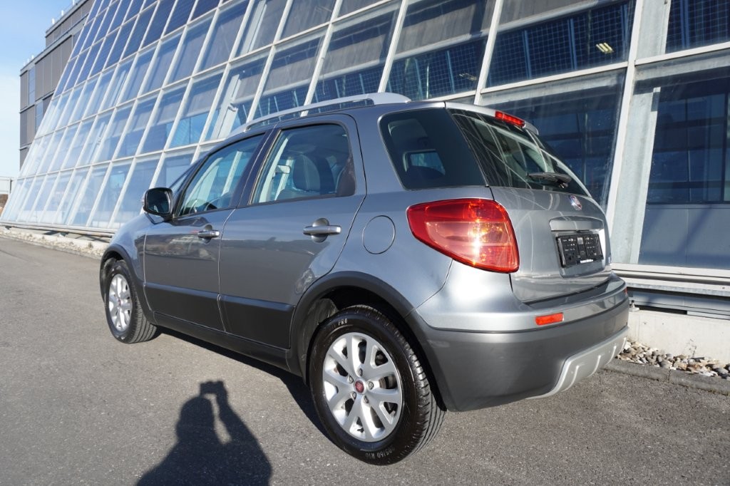 FIAT Sedici 1.6 16V Emotion 2WD-showroom-element-1
