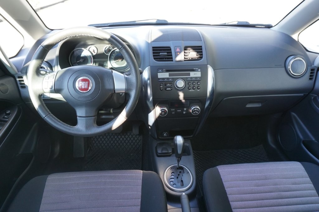 FIAT Sedici 1.6 16V Emotion 2WD-image-7