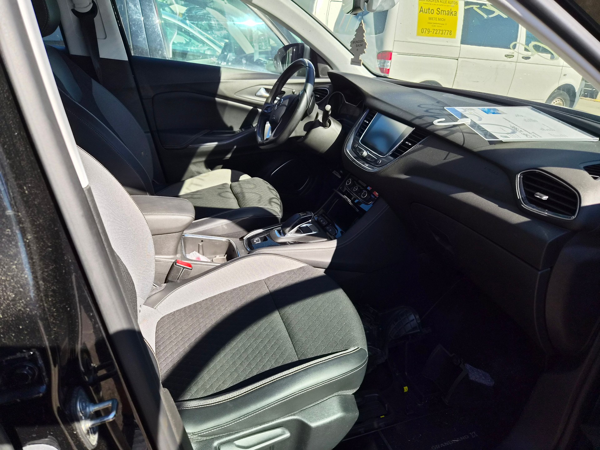OPEL Grandland X 1.6 Hybrid4 Excellence Automatik-image-5