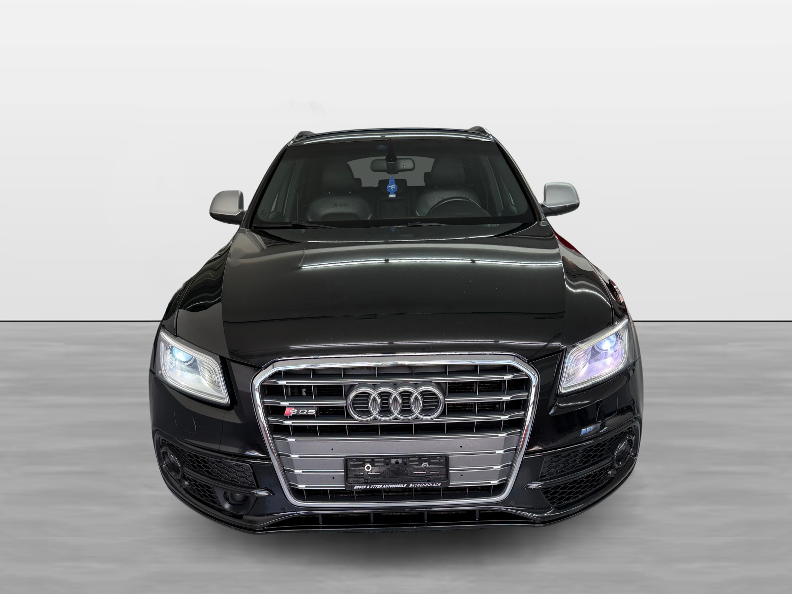 Car photo