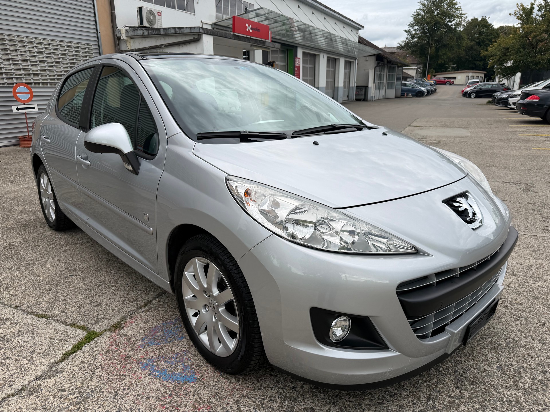 PEUGEOT 207 1.6 16V Sport-image-6