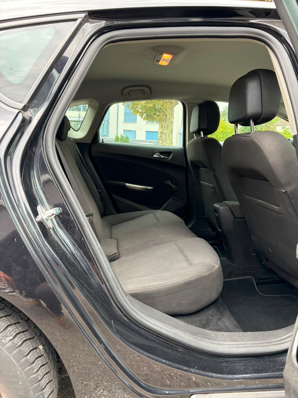 OPEL Astra 1.6i 16V Enjoy-image-10
