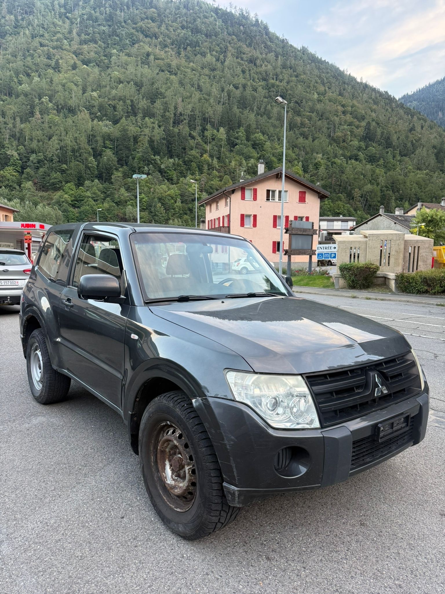 MITSUBISHI Pajero 3.2 DI-D Swiss Professional-image-0