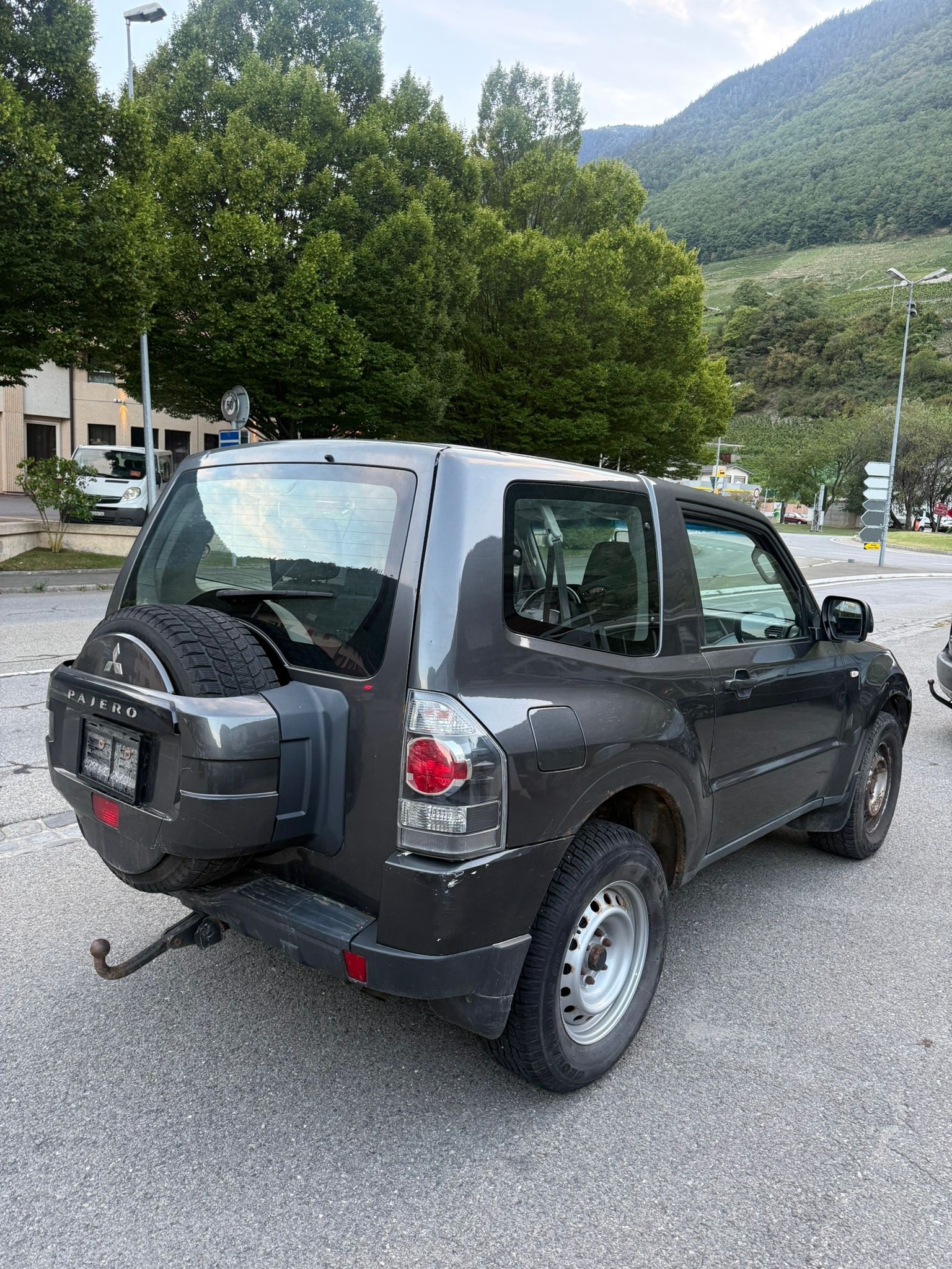 MITSUBISHI Pajero 3.2 DI-D Swiss Professional-image-3