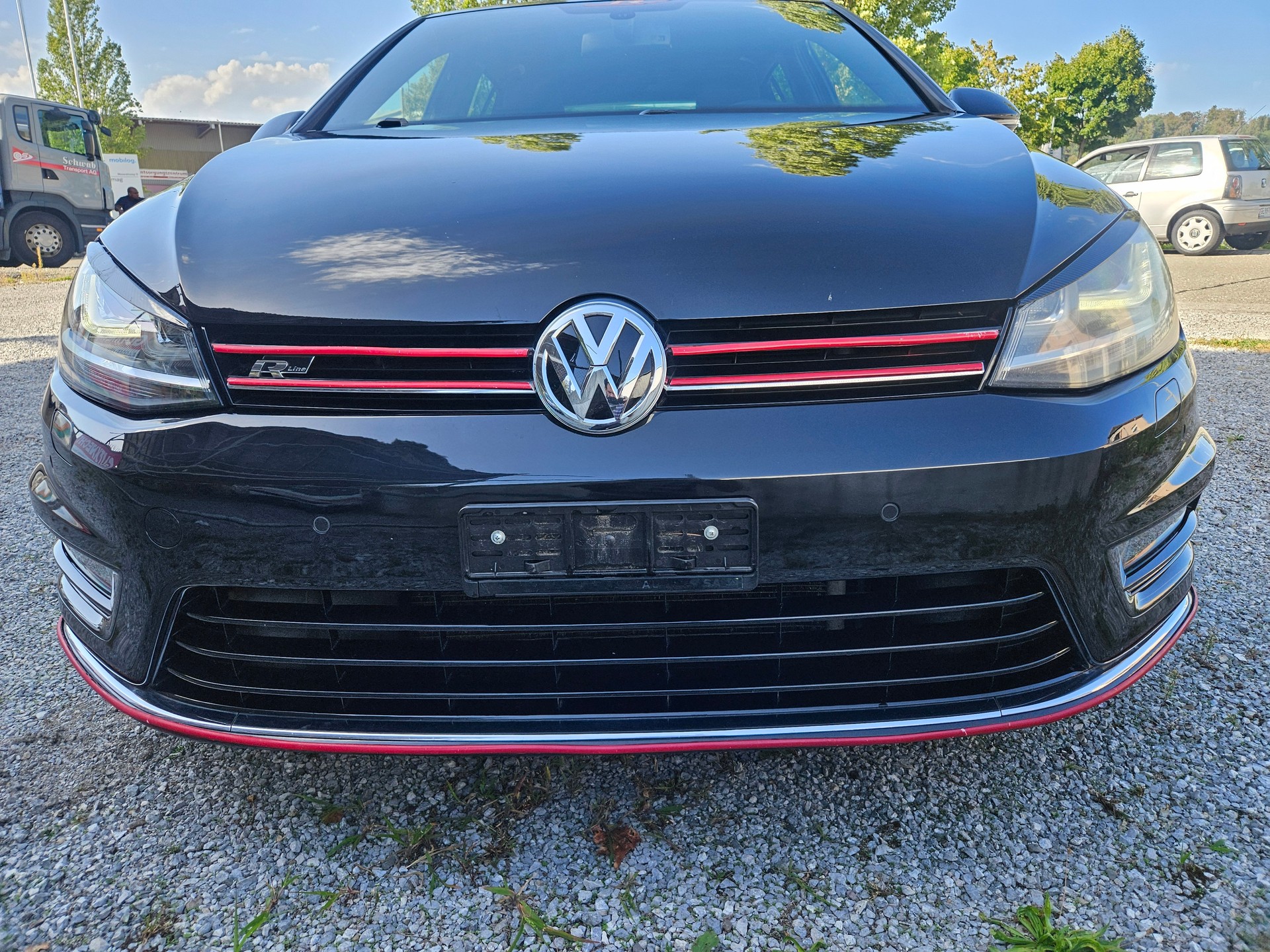 VW Golf 1.2 TSI R-Line Design-image-1