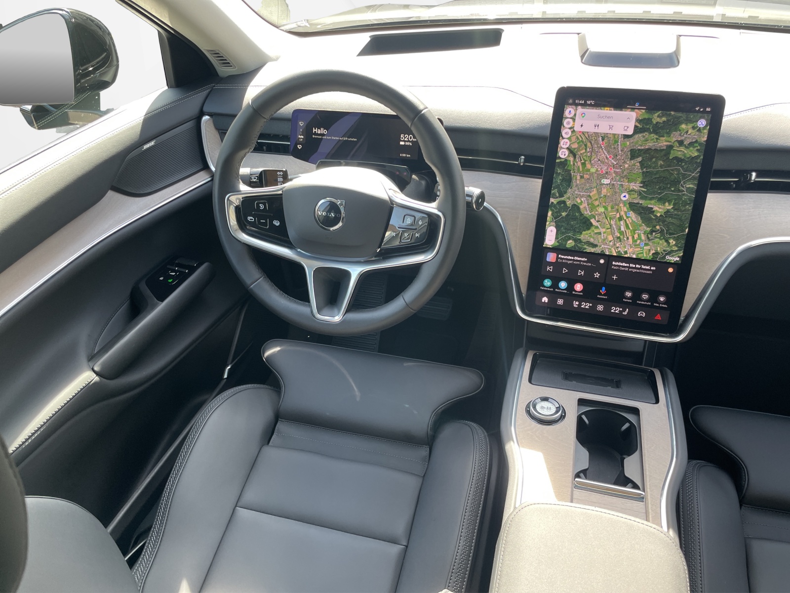 VOLVO EX90 Twin Plus AWD-image-12