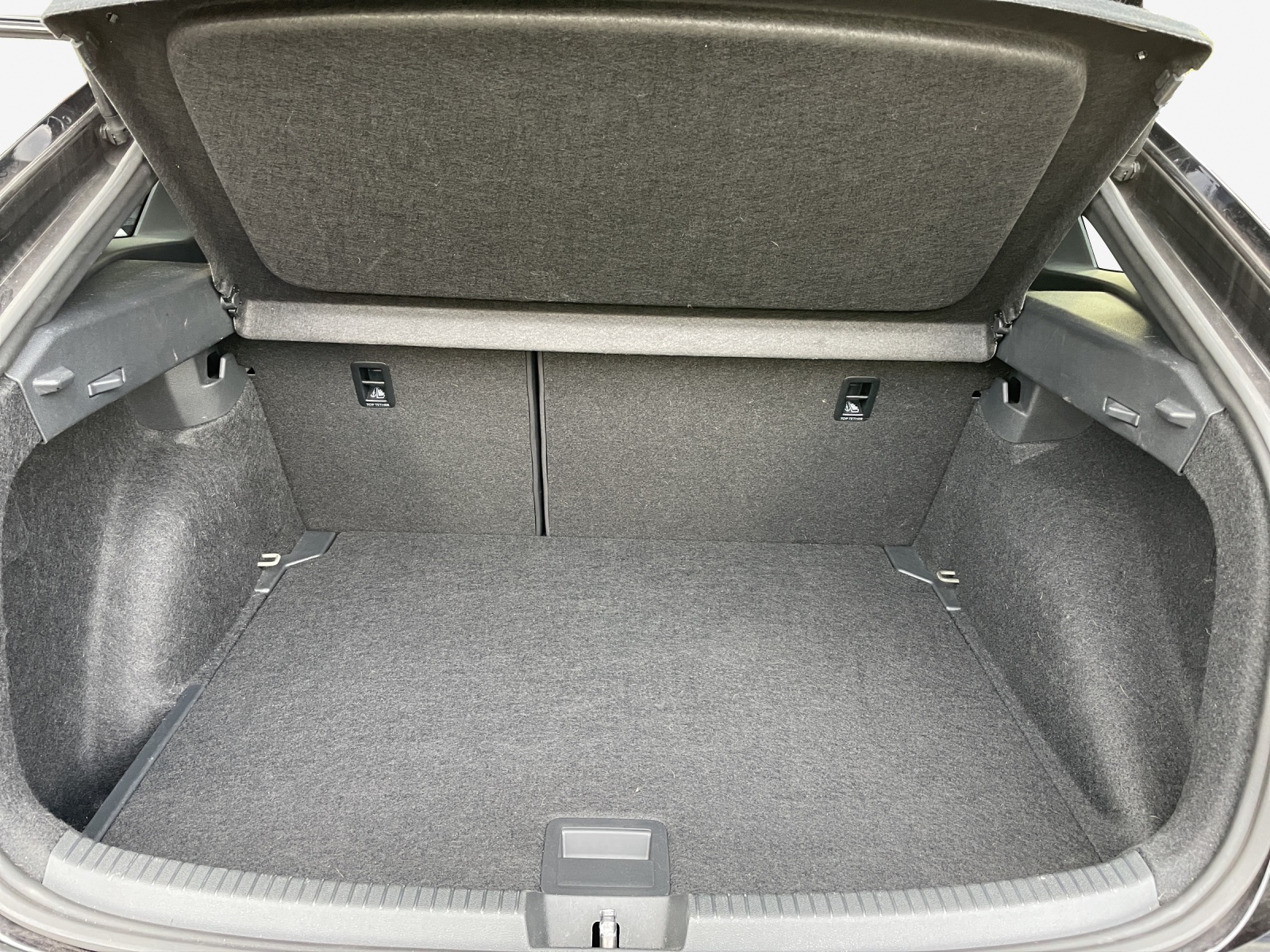 VW Taigo 1.0 TSI R-Line DSG-image-12
