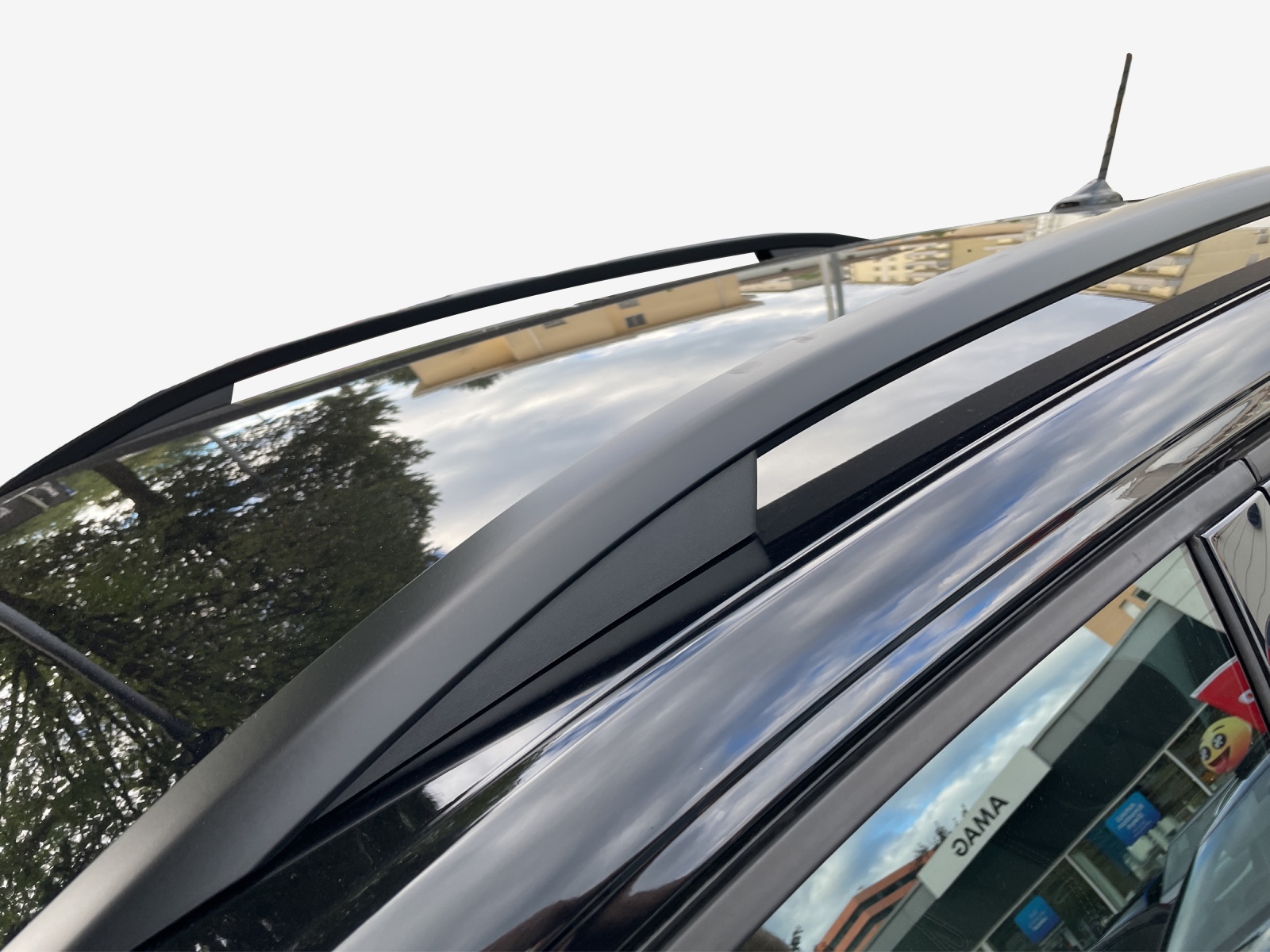 VW Taigo 1.0 TSI R-Line DSG-image-15