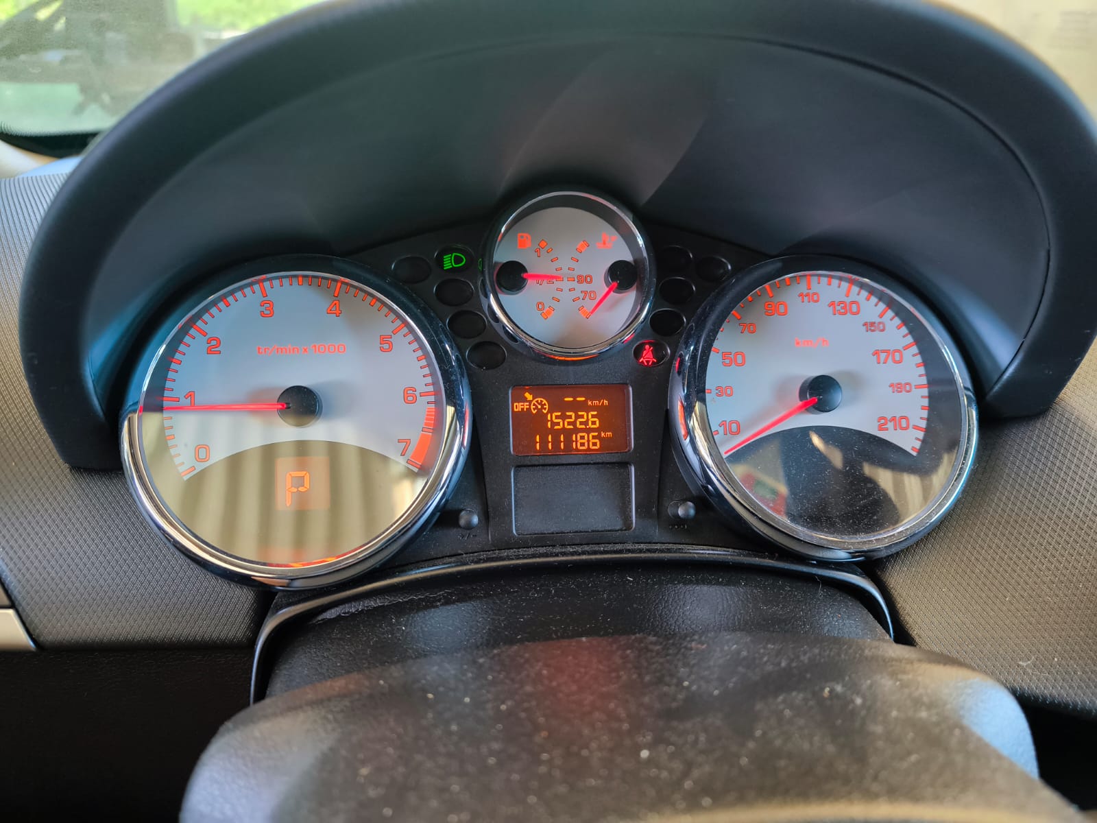 PEUGEOT 207 1.6 16V Allure Automatic-image-5