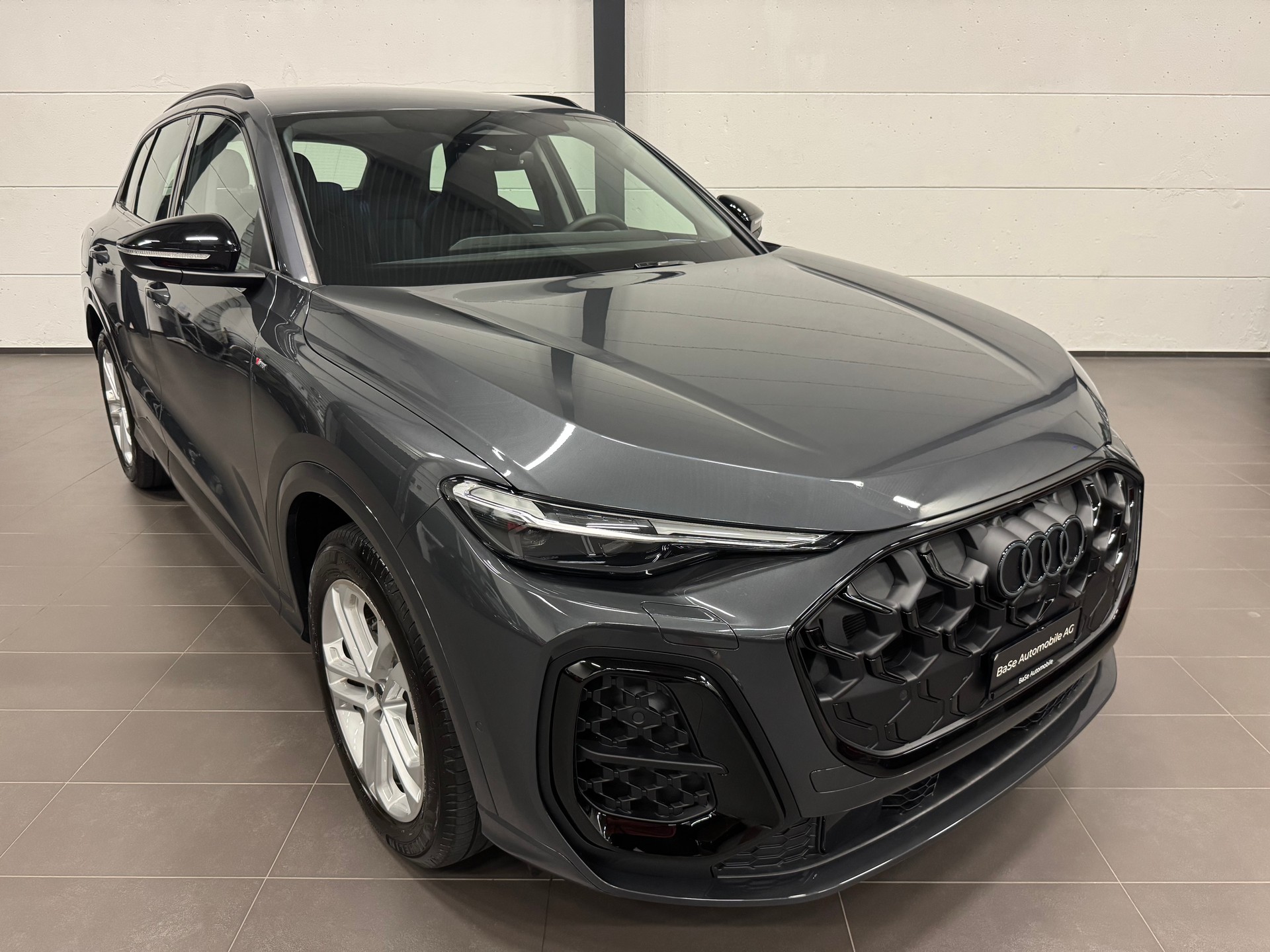 AUDI Q5 TFSI quatto 150 kW S-tronic CH Fahrzeug-image-5