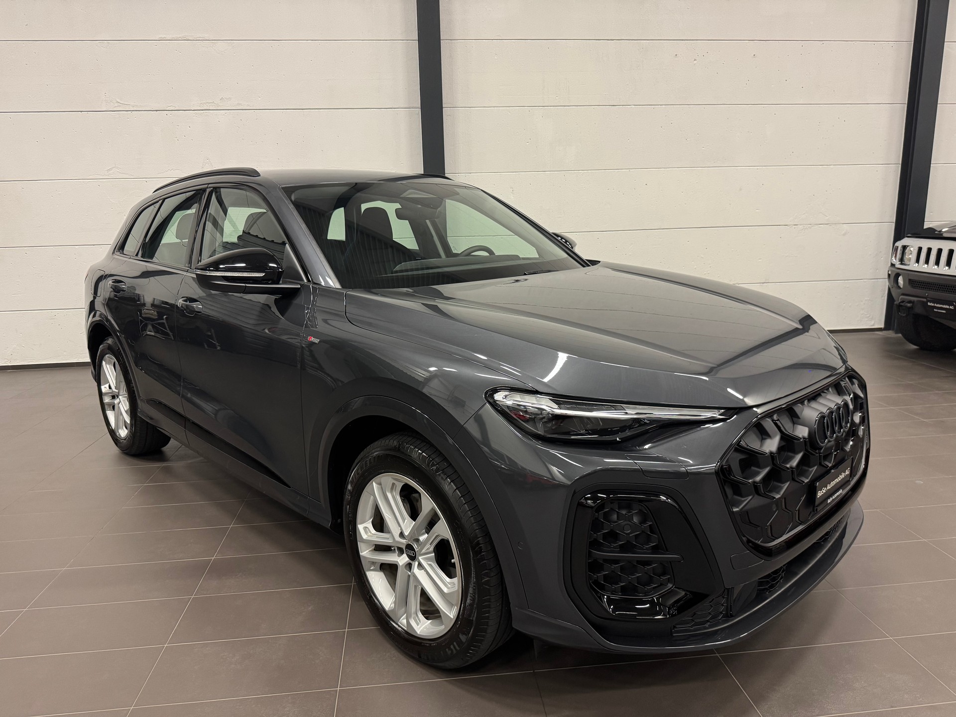 AUDI Q5 TFSI quatto 150 kW S-tronic CH Fahrzeug-image-1