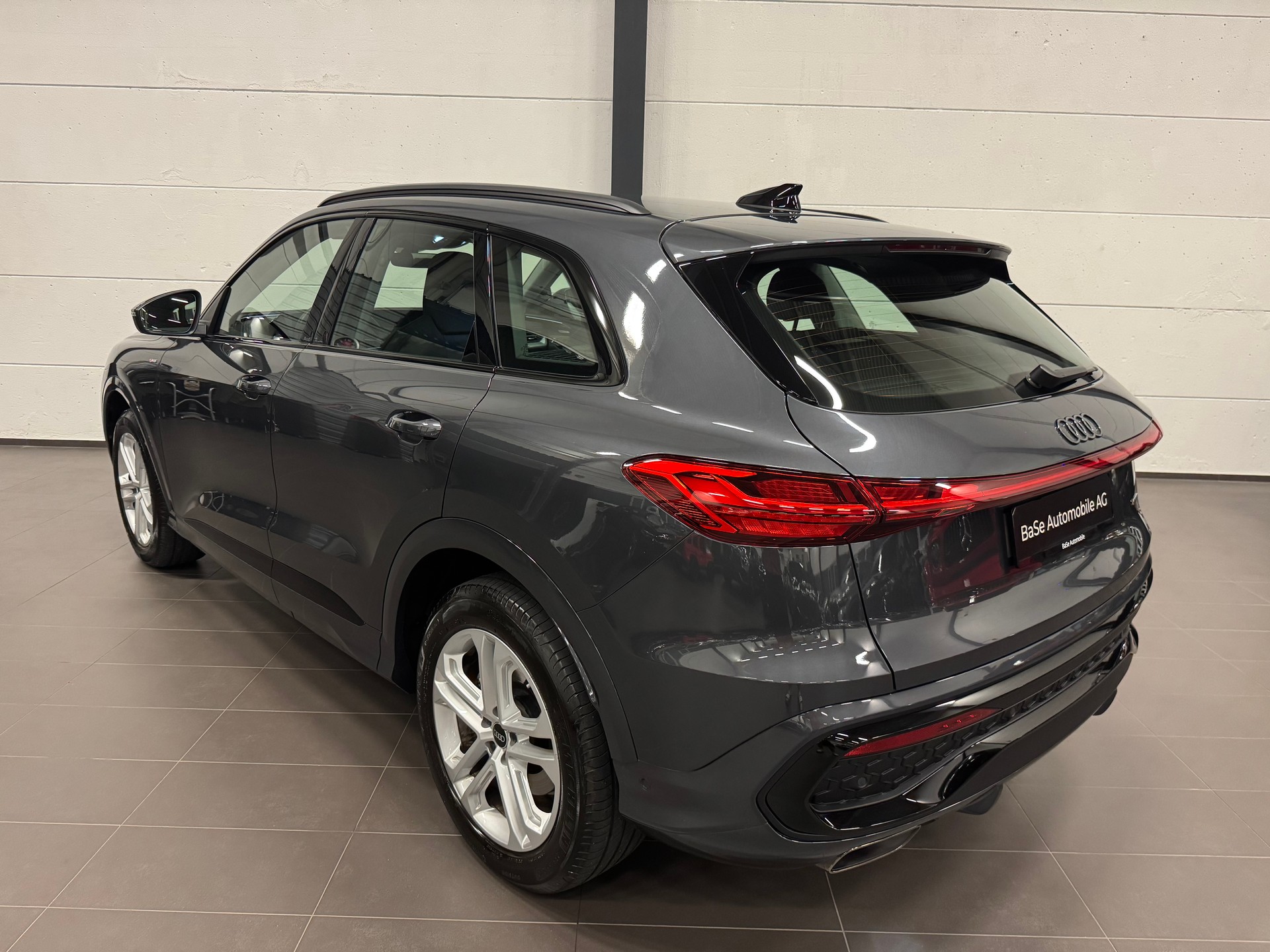 AUDI Q5 TFSI quatto 150 kW S-tronic CH Fahrzeug-image-13
