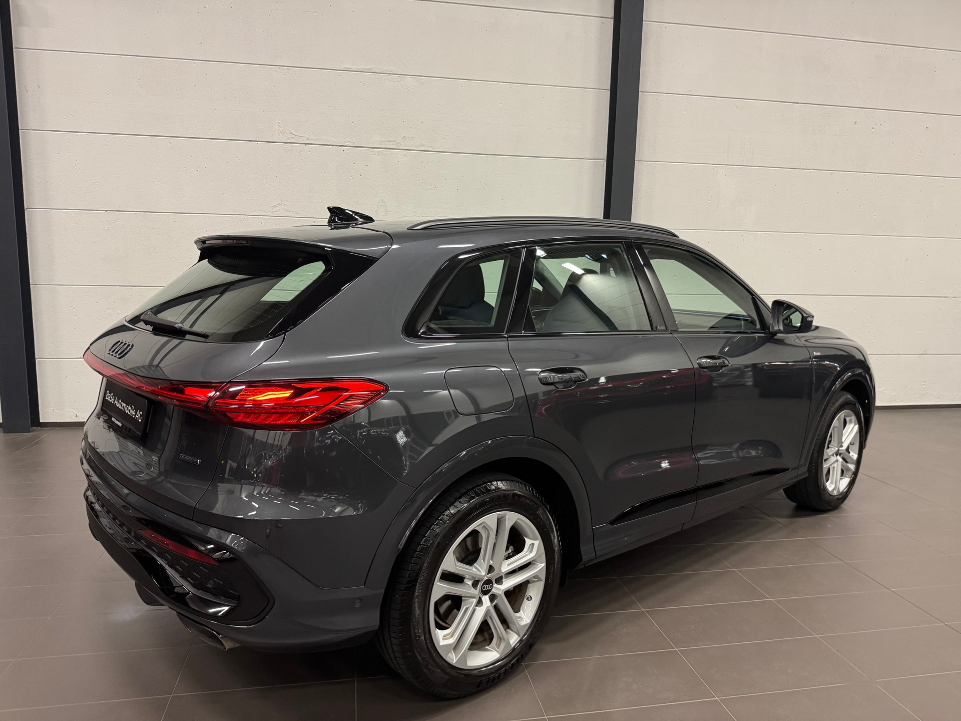 AUDI Q5 TFSI quatto 150 kW S-tronic CH Fahrzeug-image-10