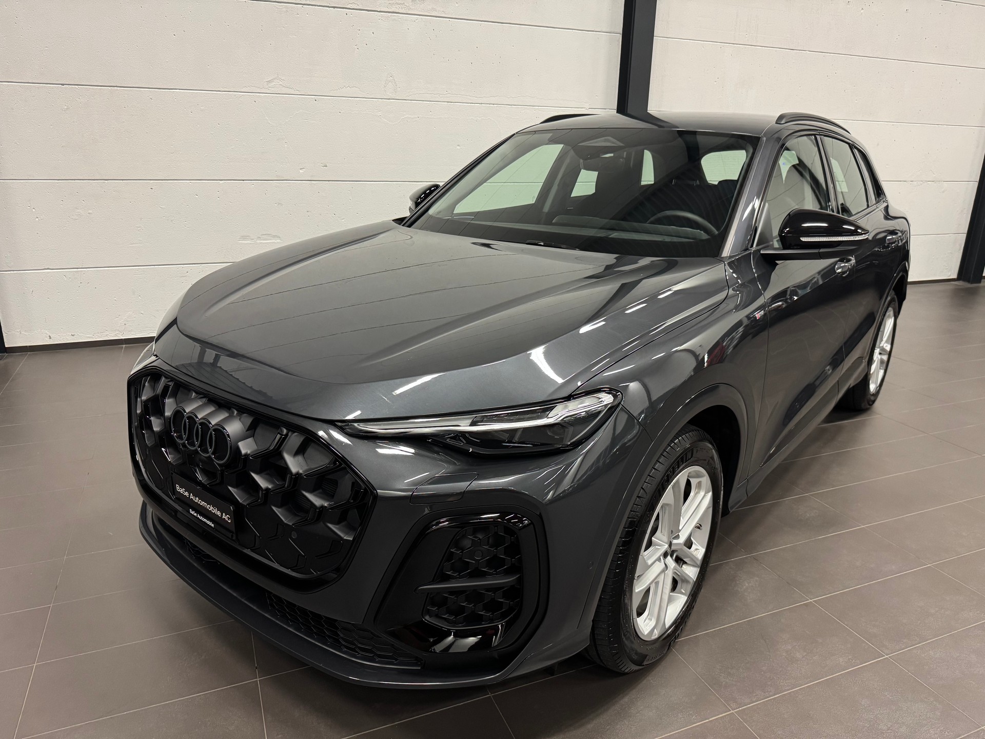 AUDI Q5 TFSI quatto 150 kW S-tronic CH Fahrzeug-image-0
