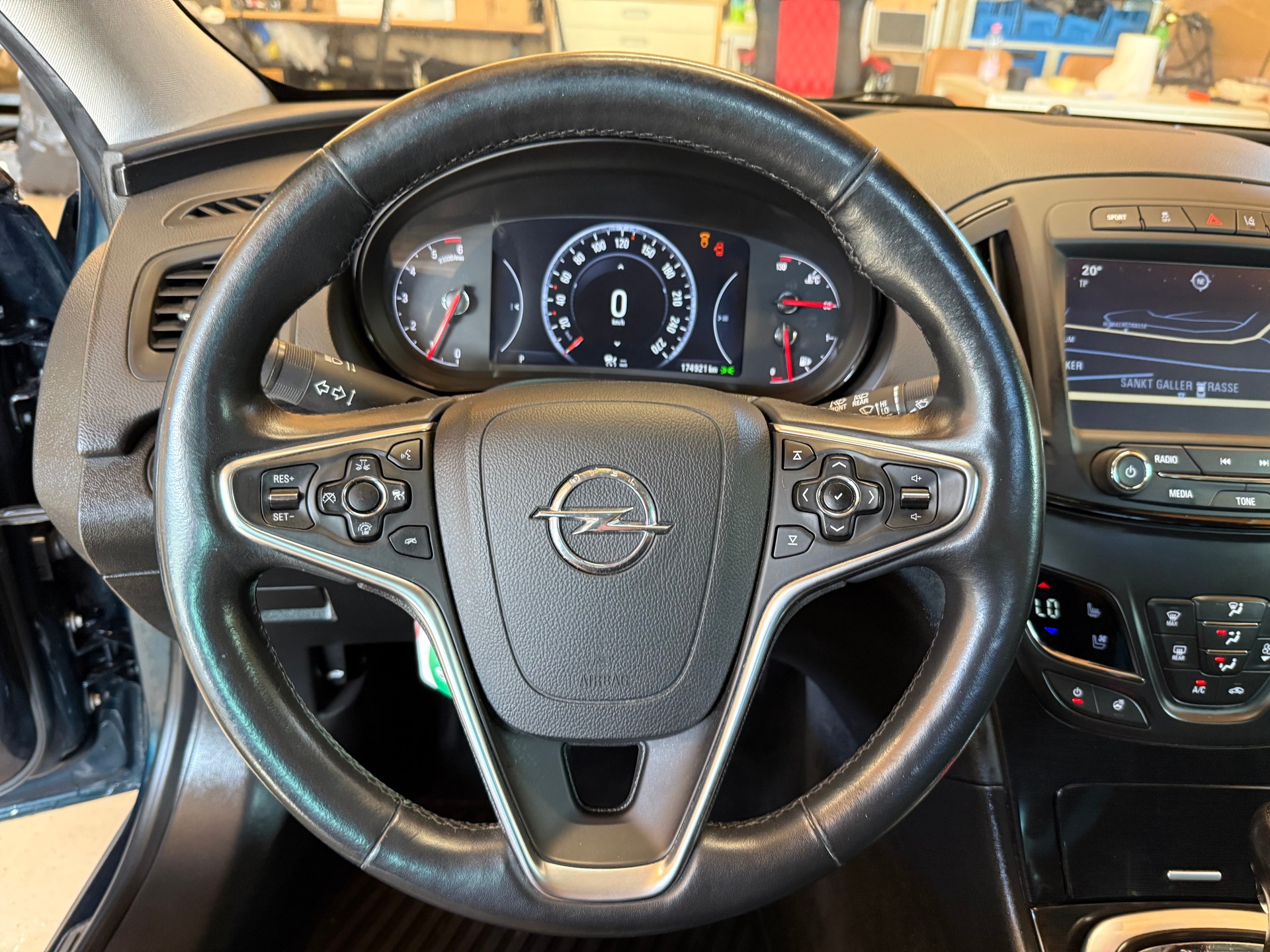OPEL Insignia ST 2.0 CDTI Cosmo 4WD Aut.-image-9