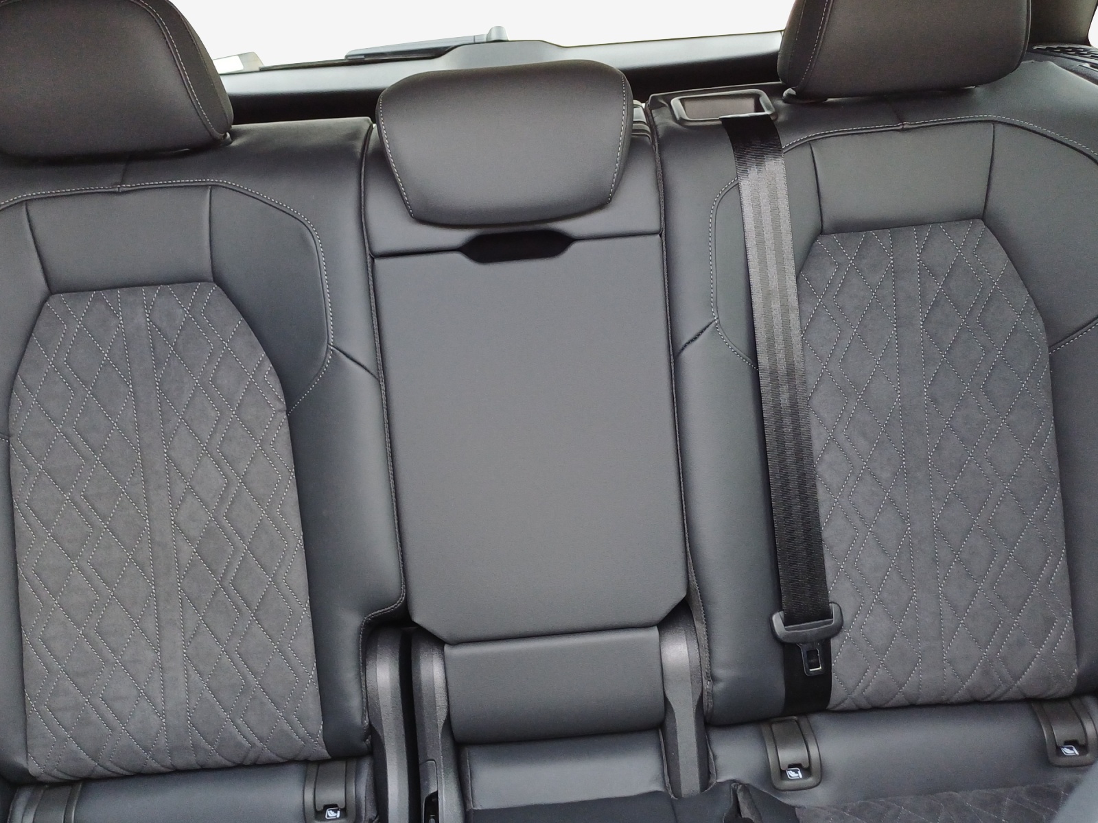 AUDI Q5 TDI quattro 150 kW S-tronic-image-11