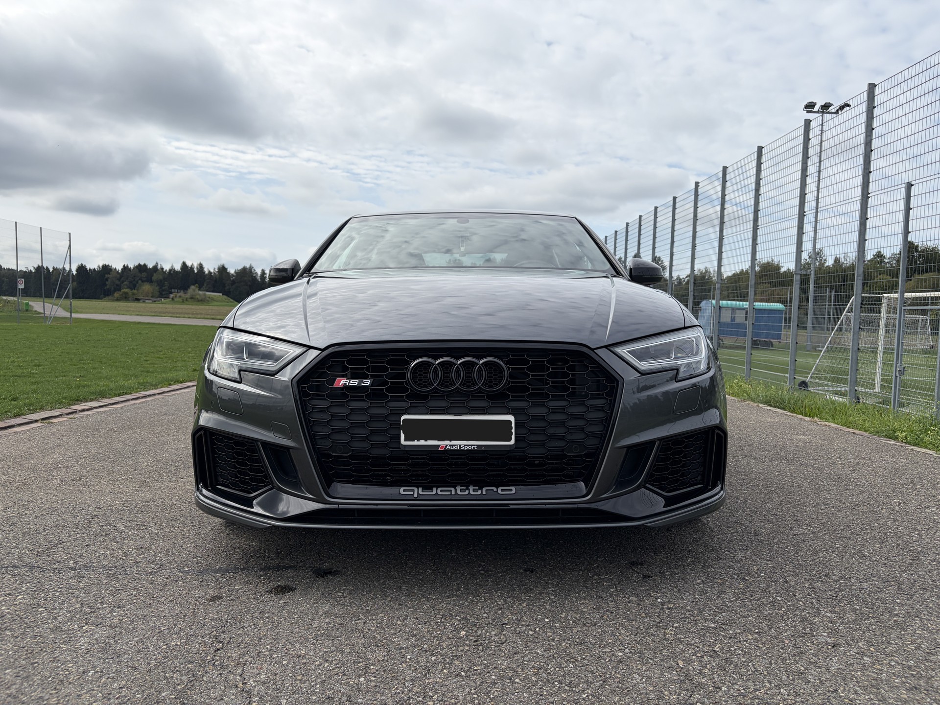 AUDI RS3 Limousine 2.5 TFSI quattro S-Tronic ohne OPF, 1. Hand-image-7