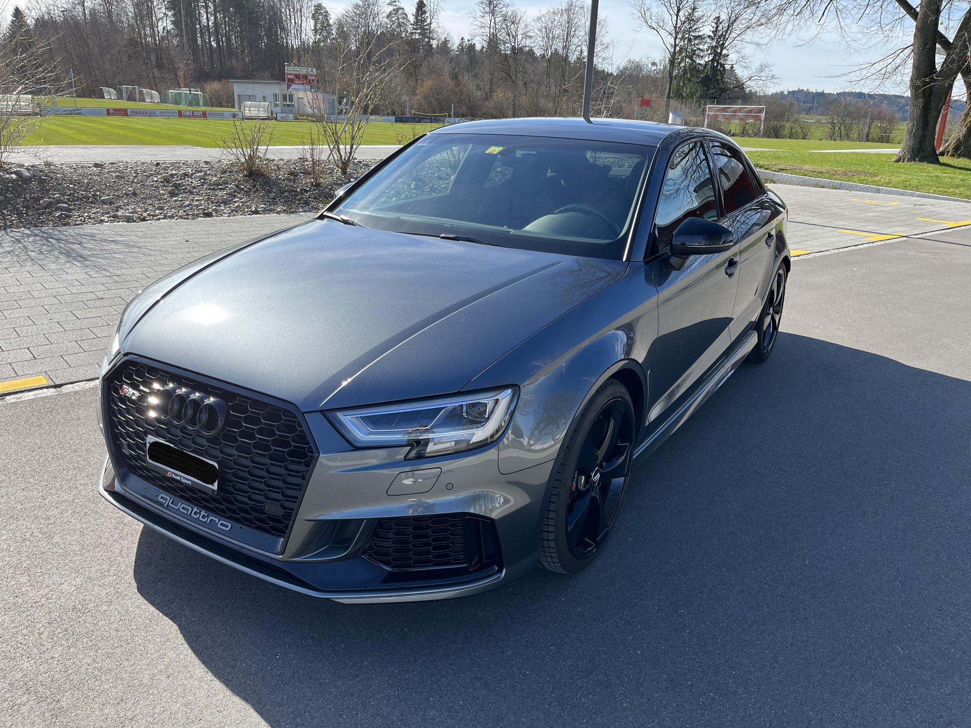 AUDI 2.5 T FSI quattro S-Tronic Limousine ohne OPF, 1. Hand-image-0