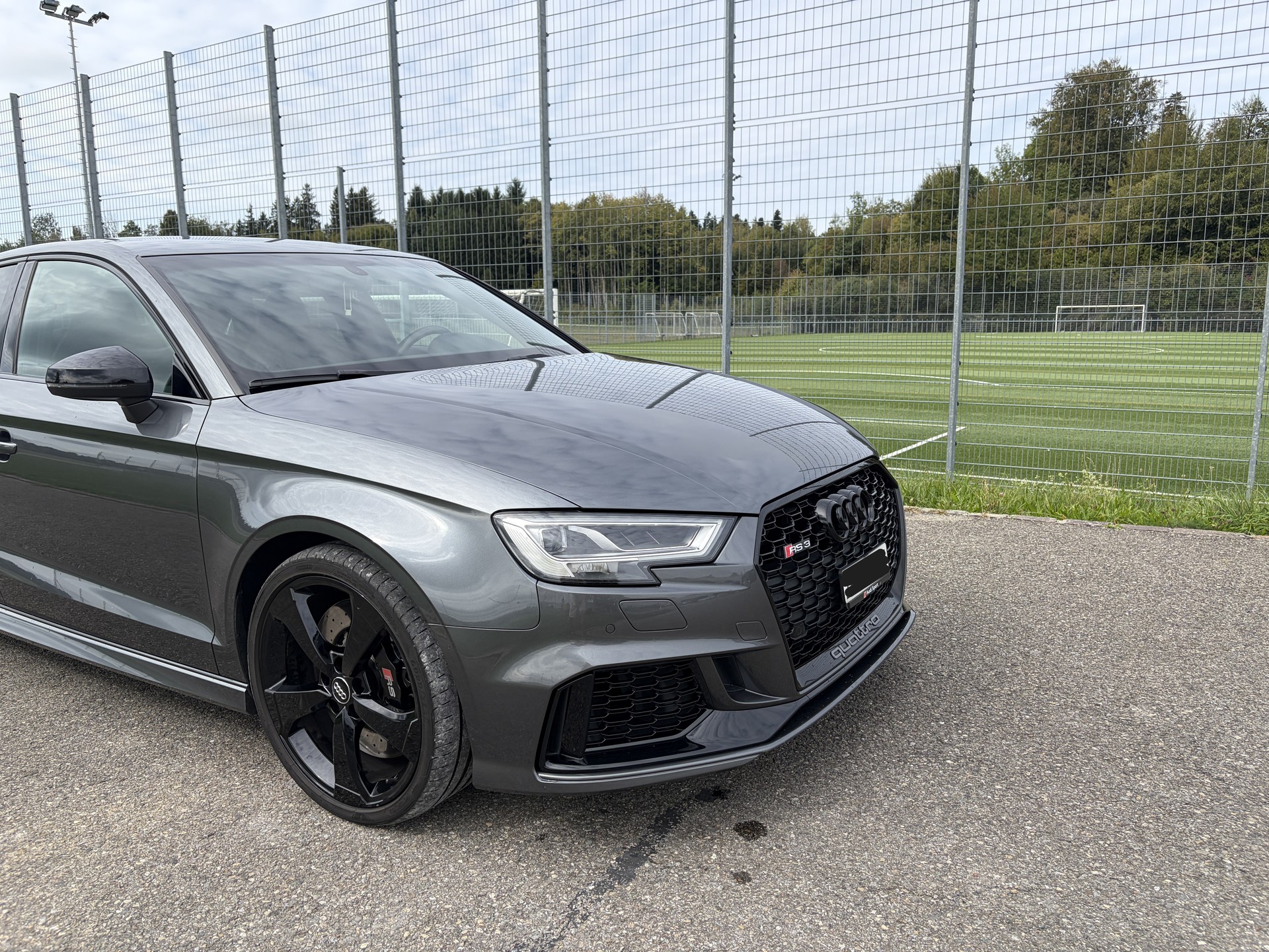AUDI RS3 Limousine 2.5 TFSI quattro S-Tronic ohne OPF, 1. Hand-image-9