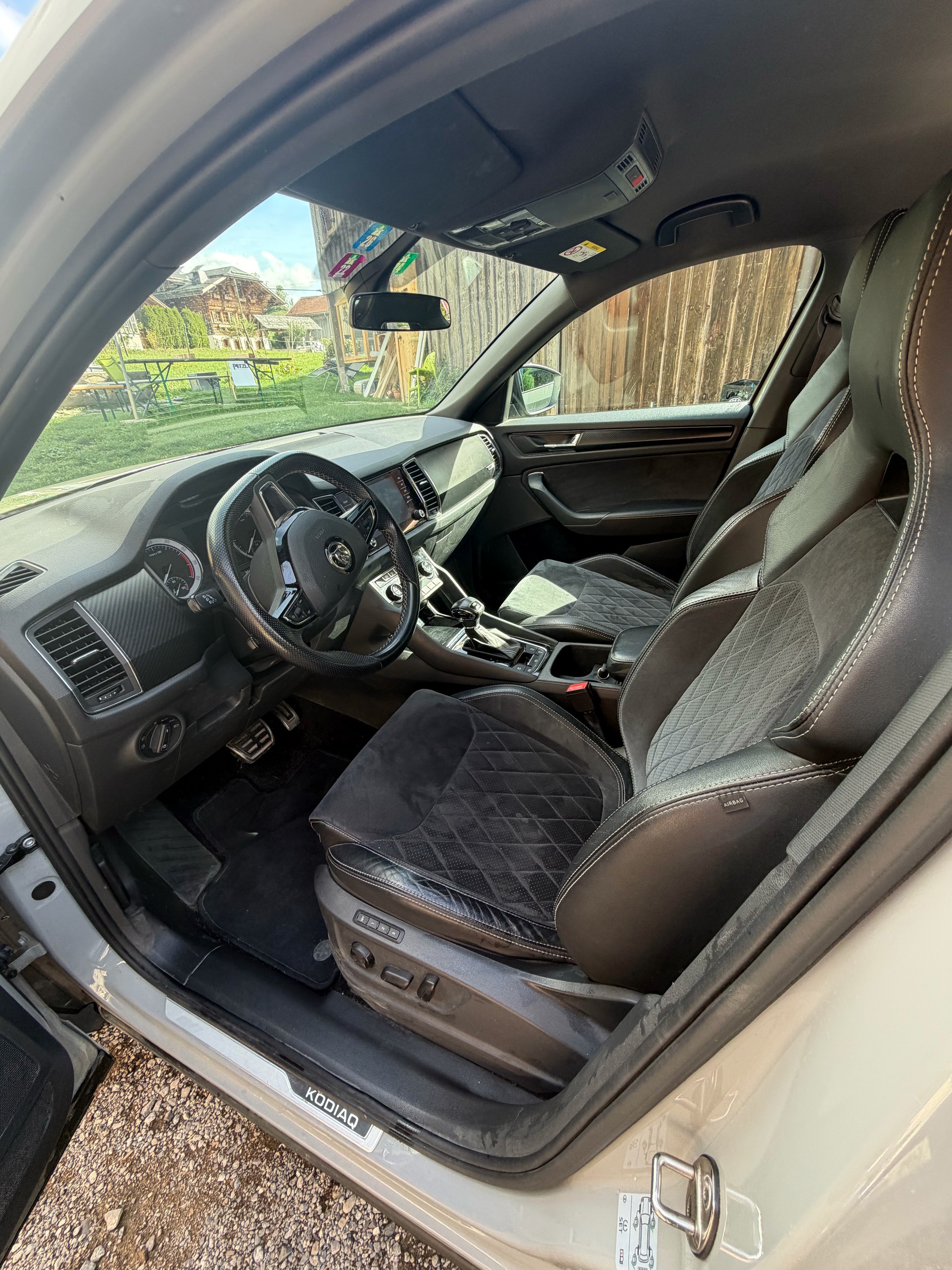 SKODA 2.0 TSI Sportline DSG-image-4